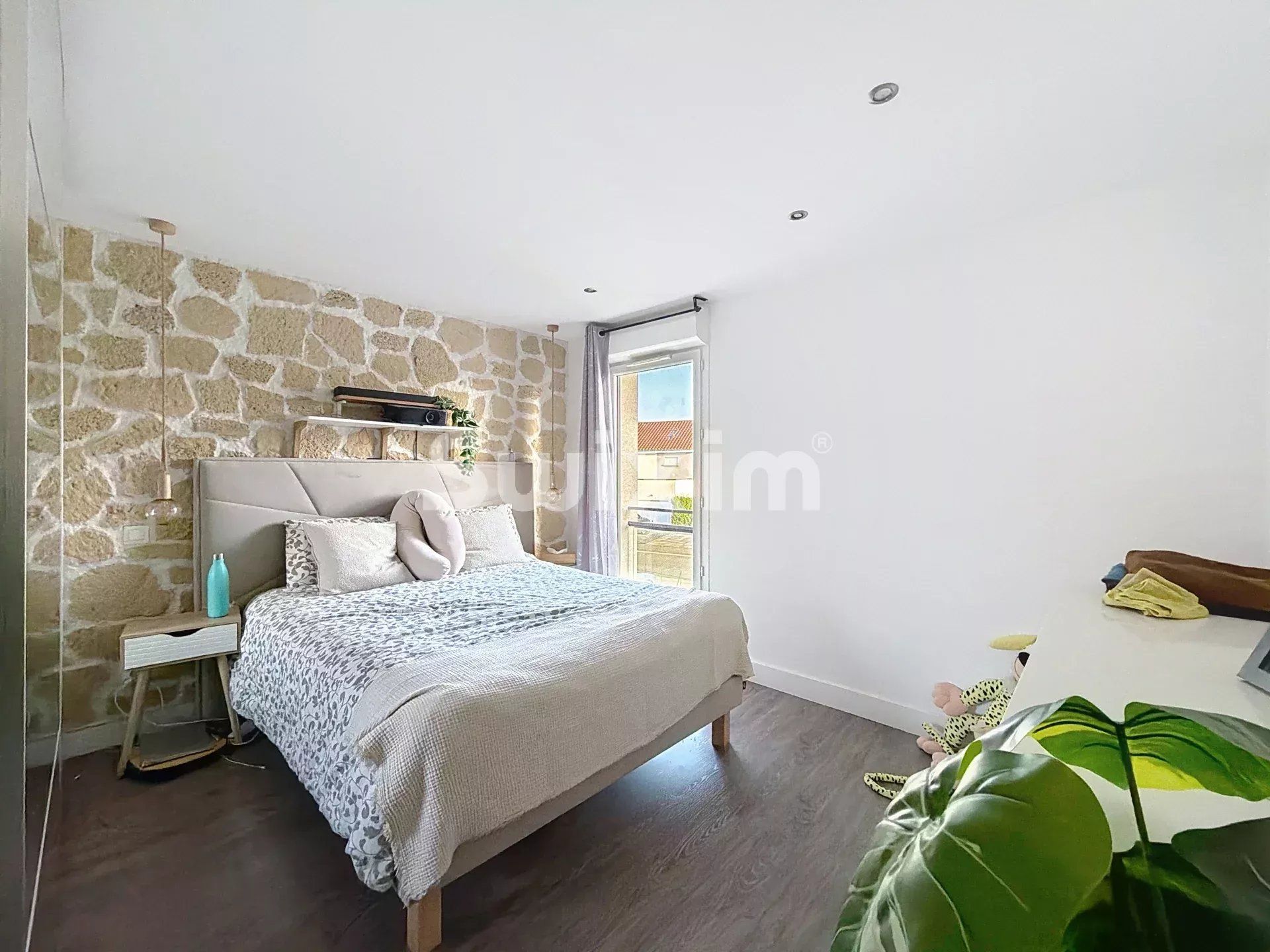 maison 5 Pièces en vente sur Saint-Genis-Pouilly (01630)