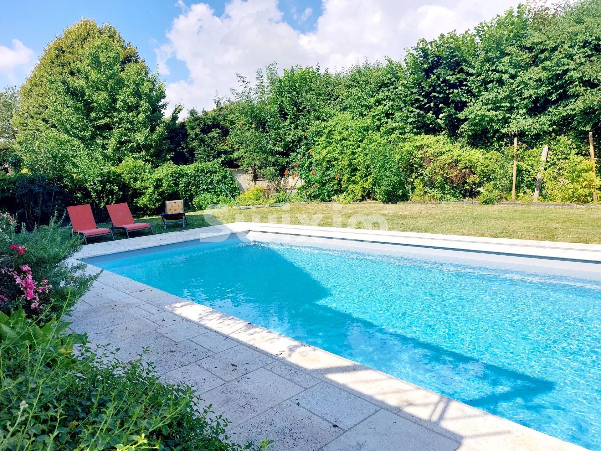 maison 6 Pièces en vente sur Saint-Genis-Pouilly (01630)