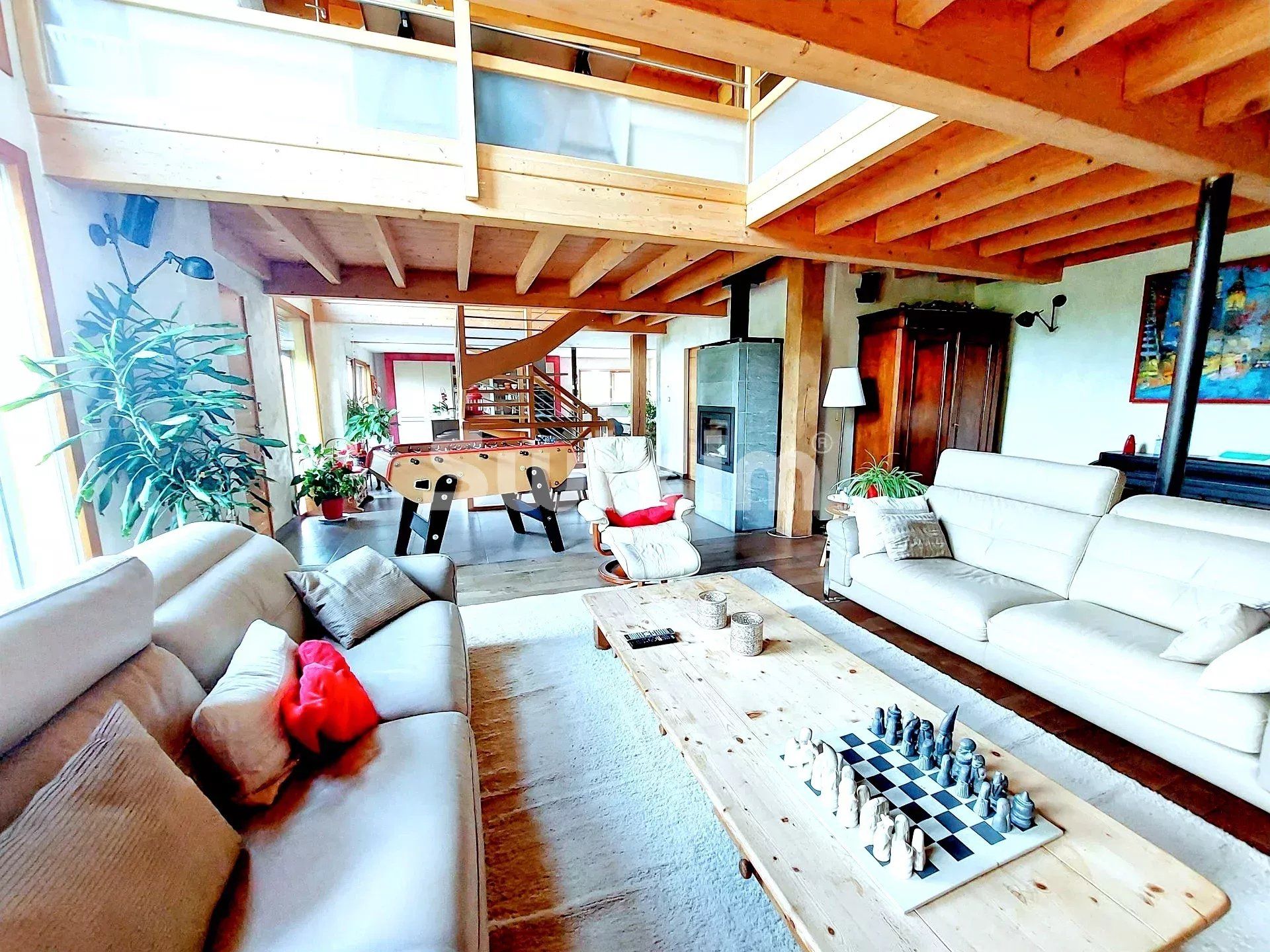 maison 6 Pièces en vente sur Saint-Genis-Pouilly (01630)