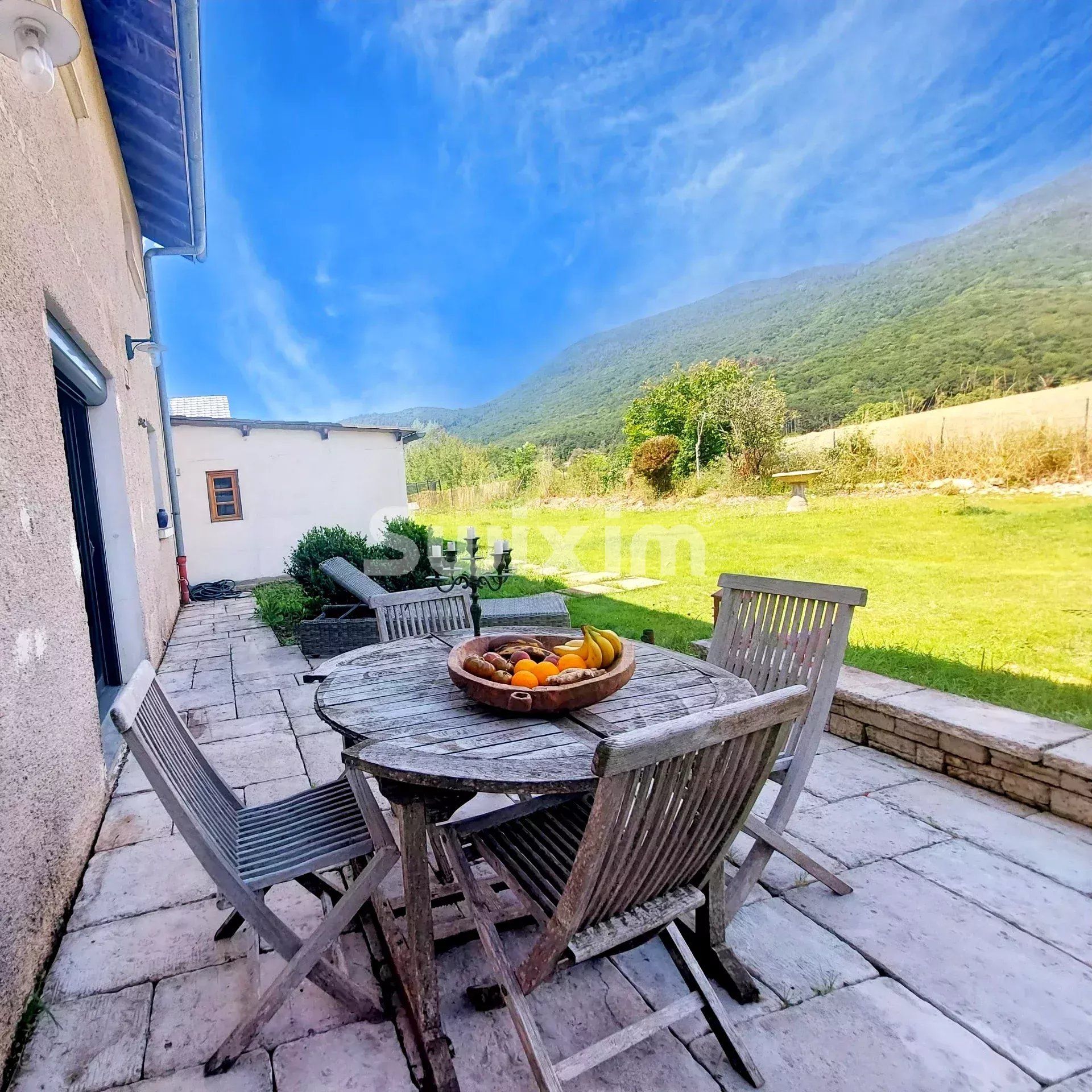 maison 7 Pièces en vente sur Divonne-les-Bains (01220)