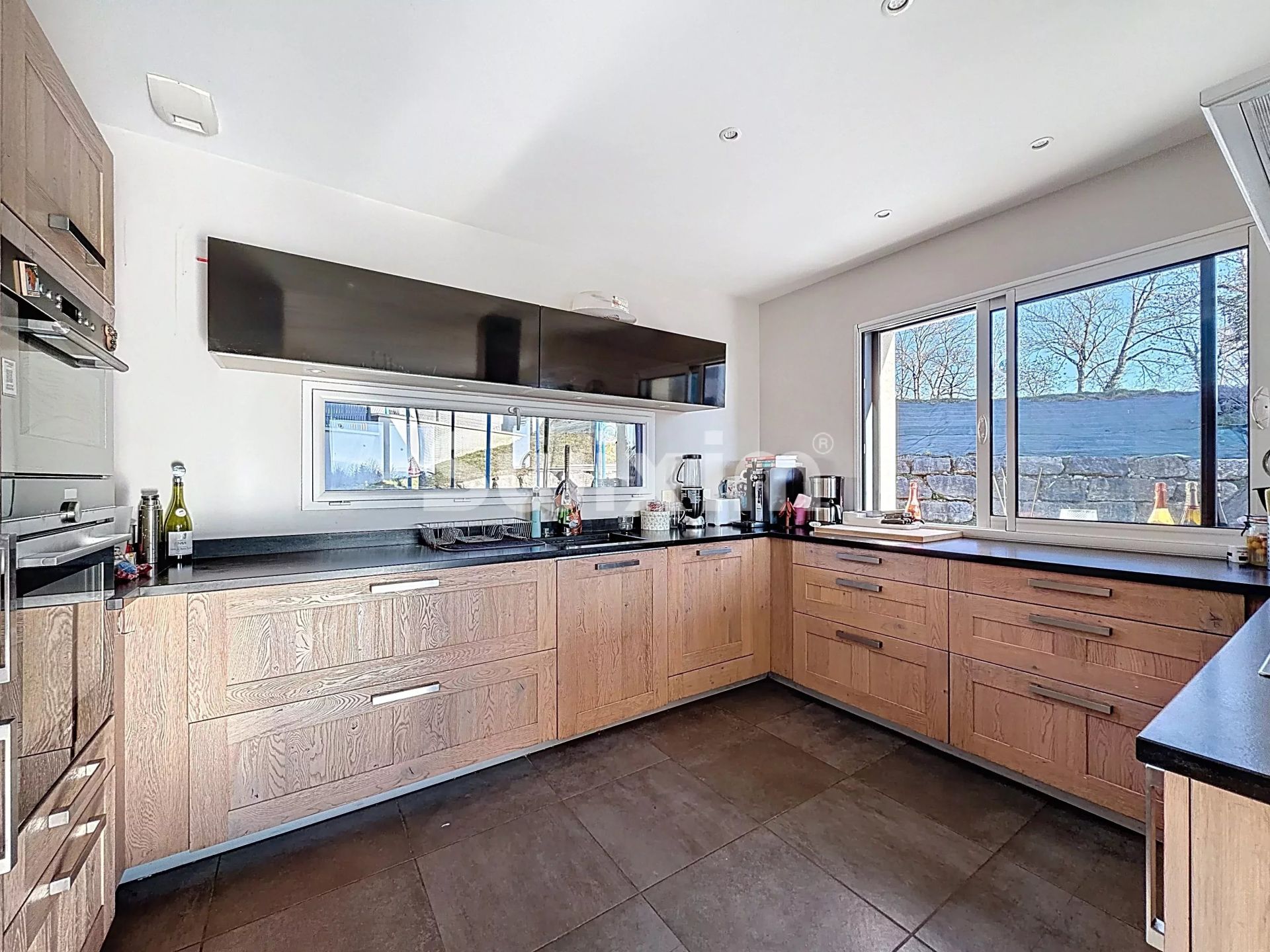 maison 7 Pièces en vente sur Chevry (01170)