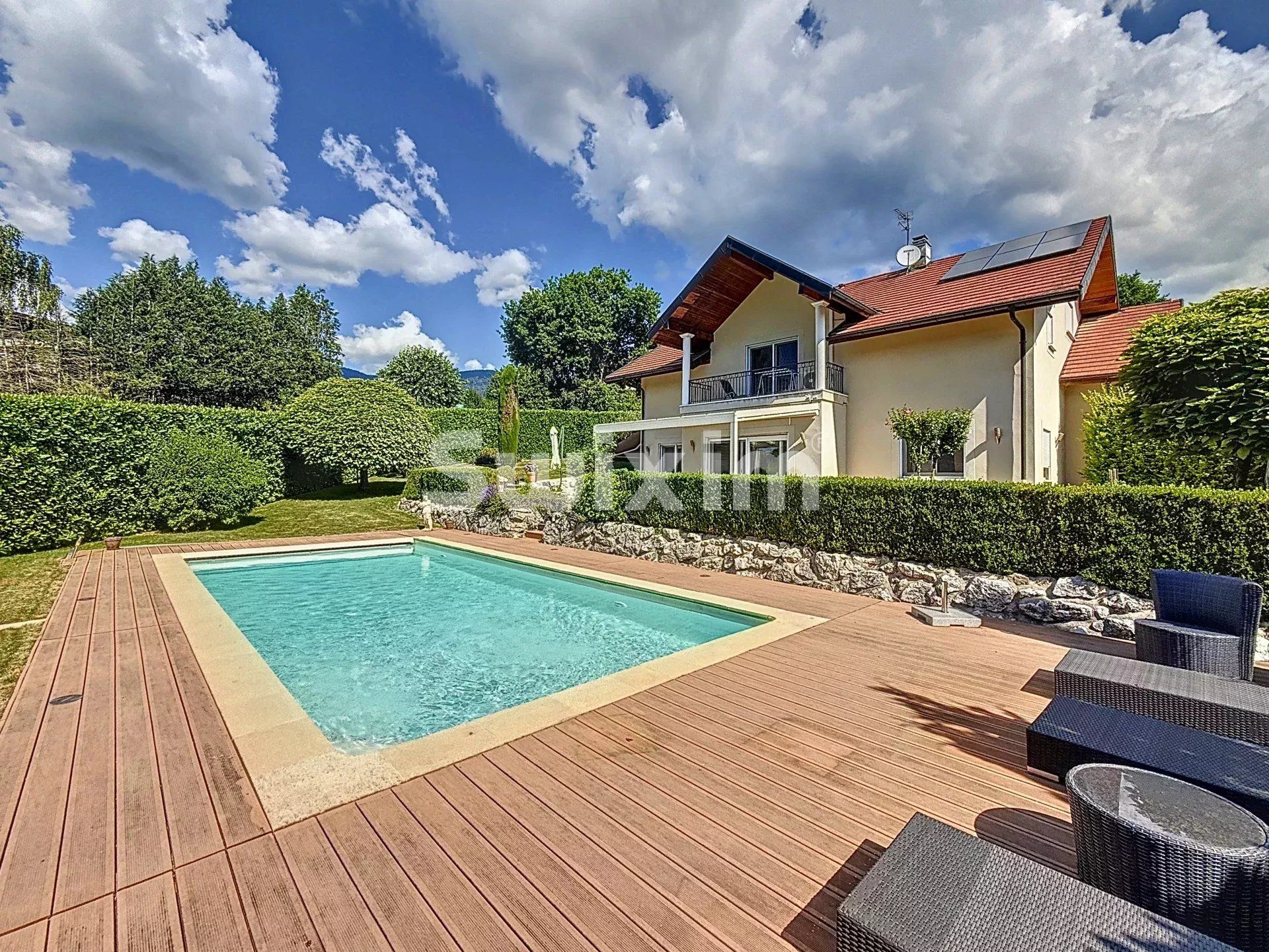 maison 7 Pièces en vente sur Divonne-les-Bains (01220)