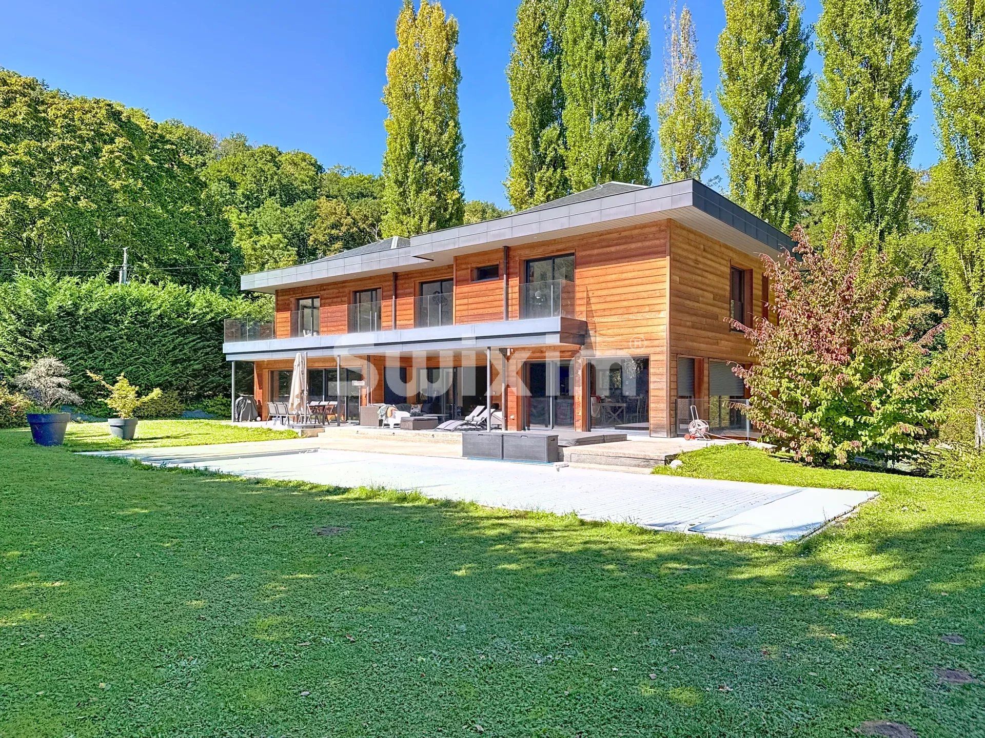maison 8 Pièces en vente sur Divonne-les-Bains (01220)