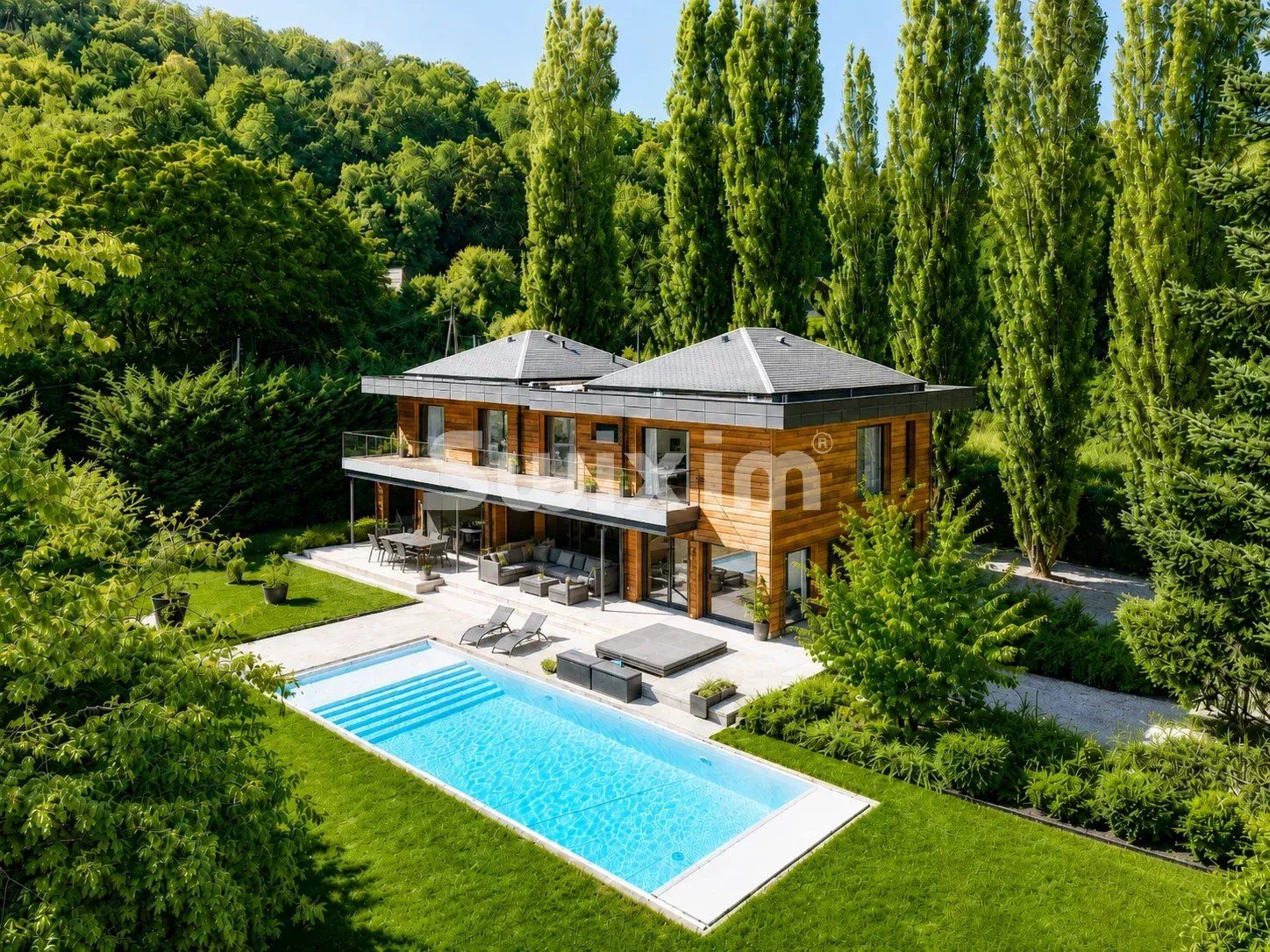 maison 8 Pièces en vente sur Divonne-les-Bains (01220)