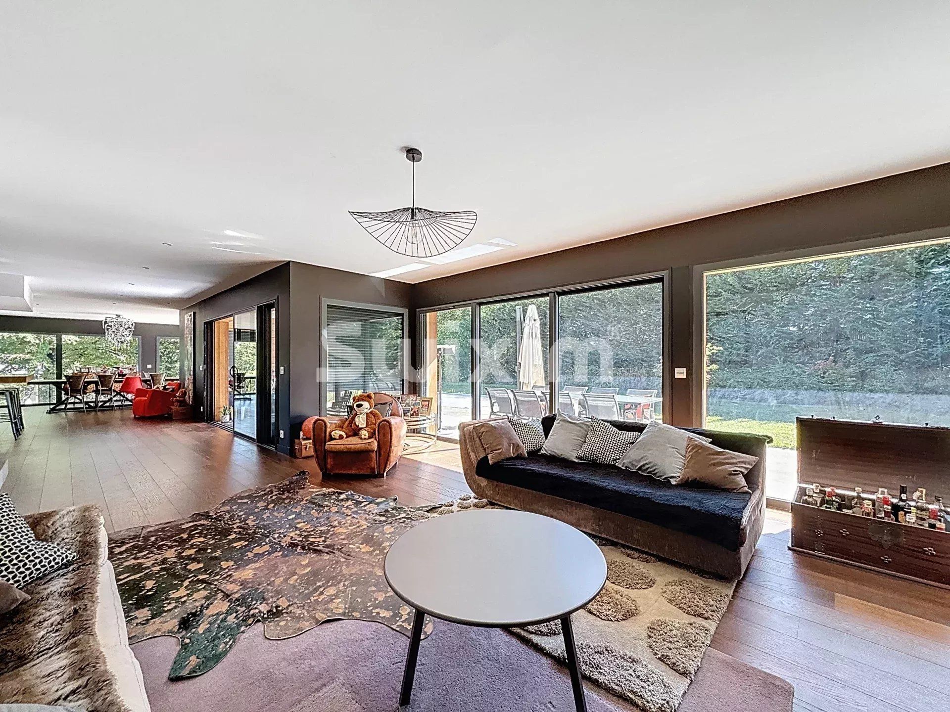 maison 8 Pièces en vente sur Divonne-les-Bains (01220)