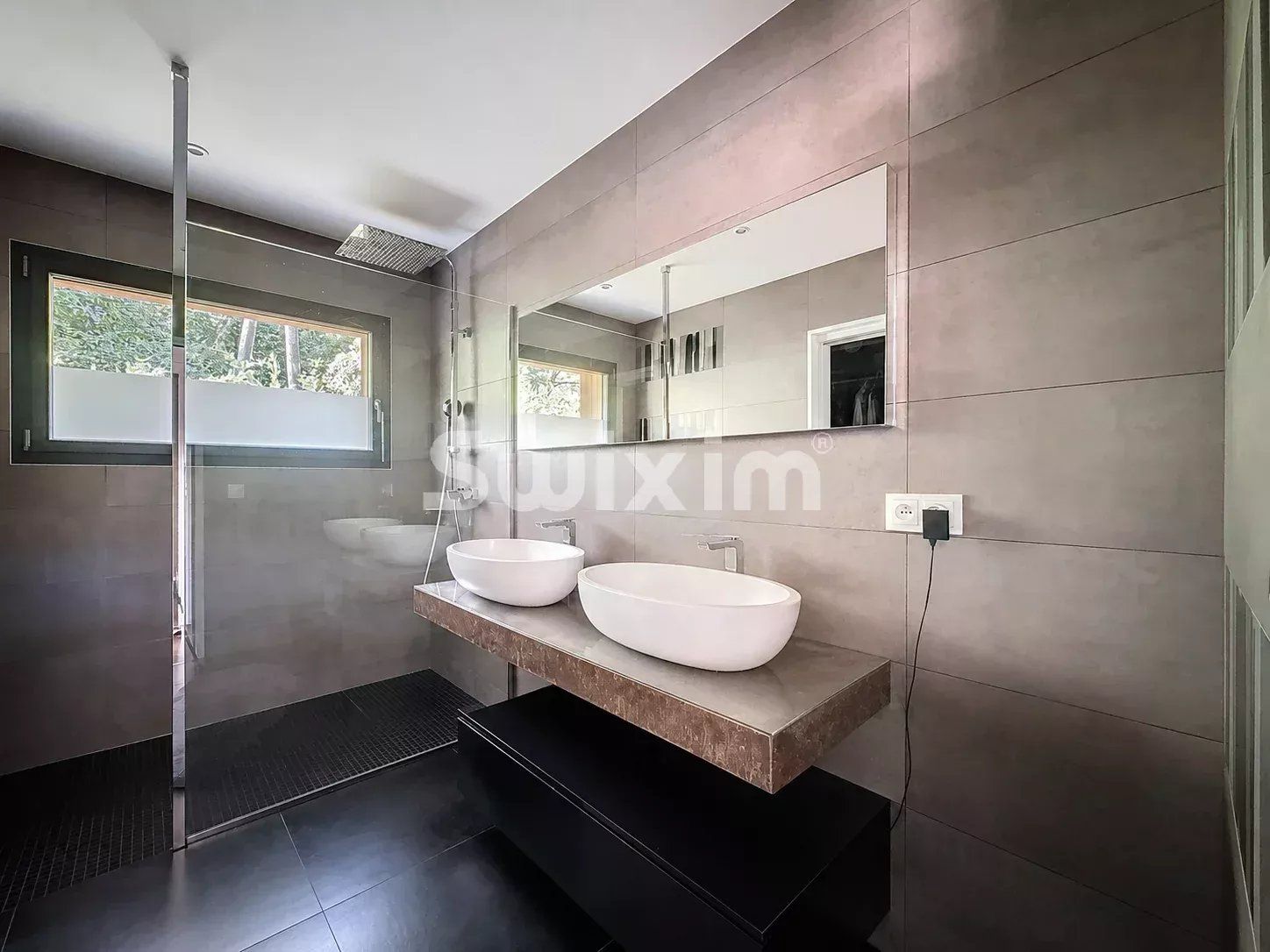 maison 8 Pièces en vente sur Divonne-les-Bains (01220)