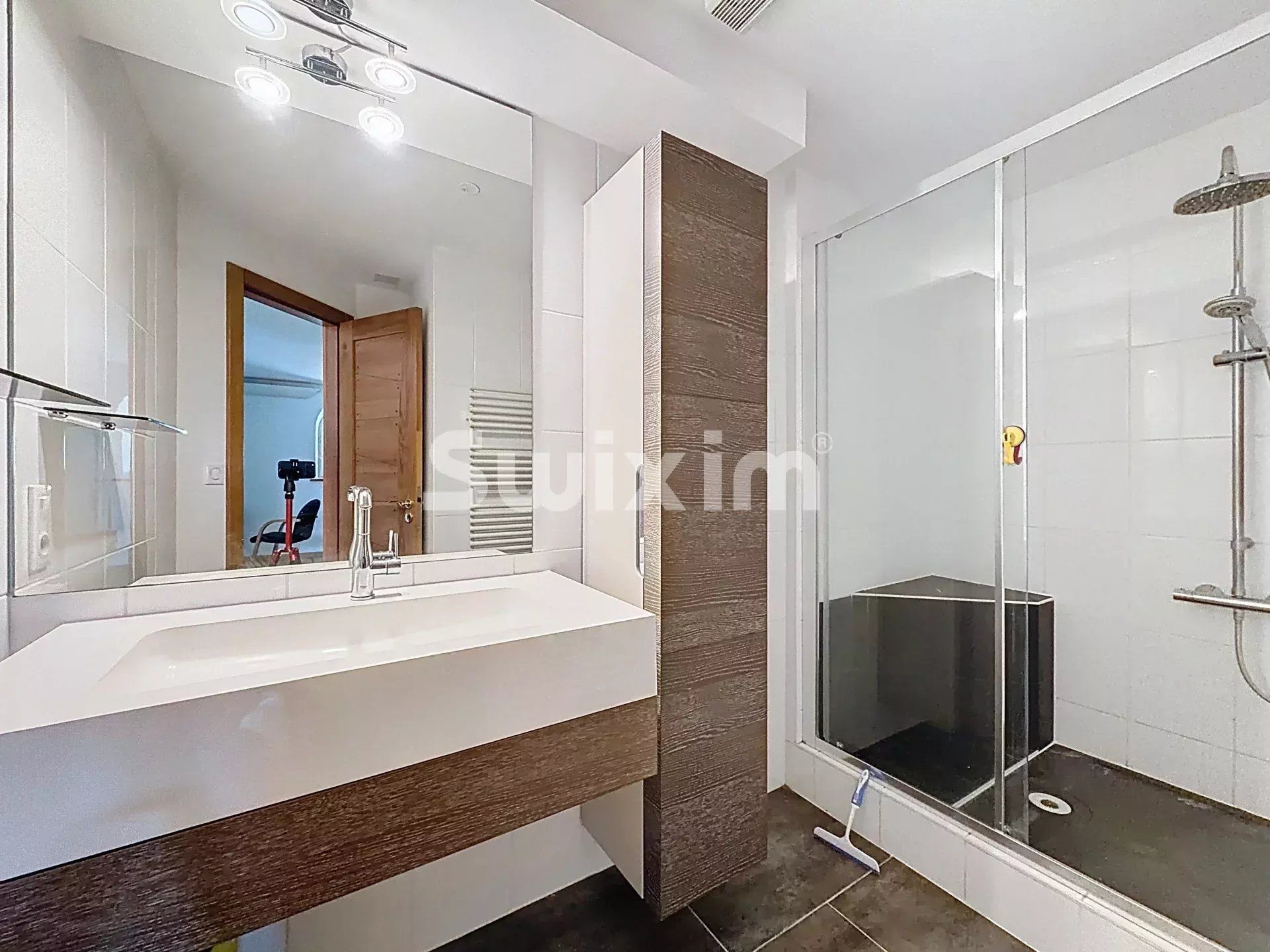maison 12 Pièces en vente sur Saint-Jean-de-Gonville (01630)