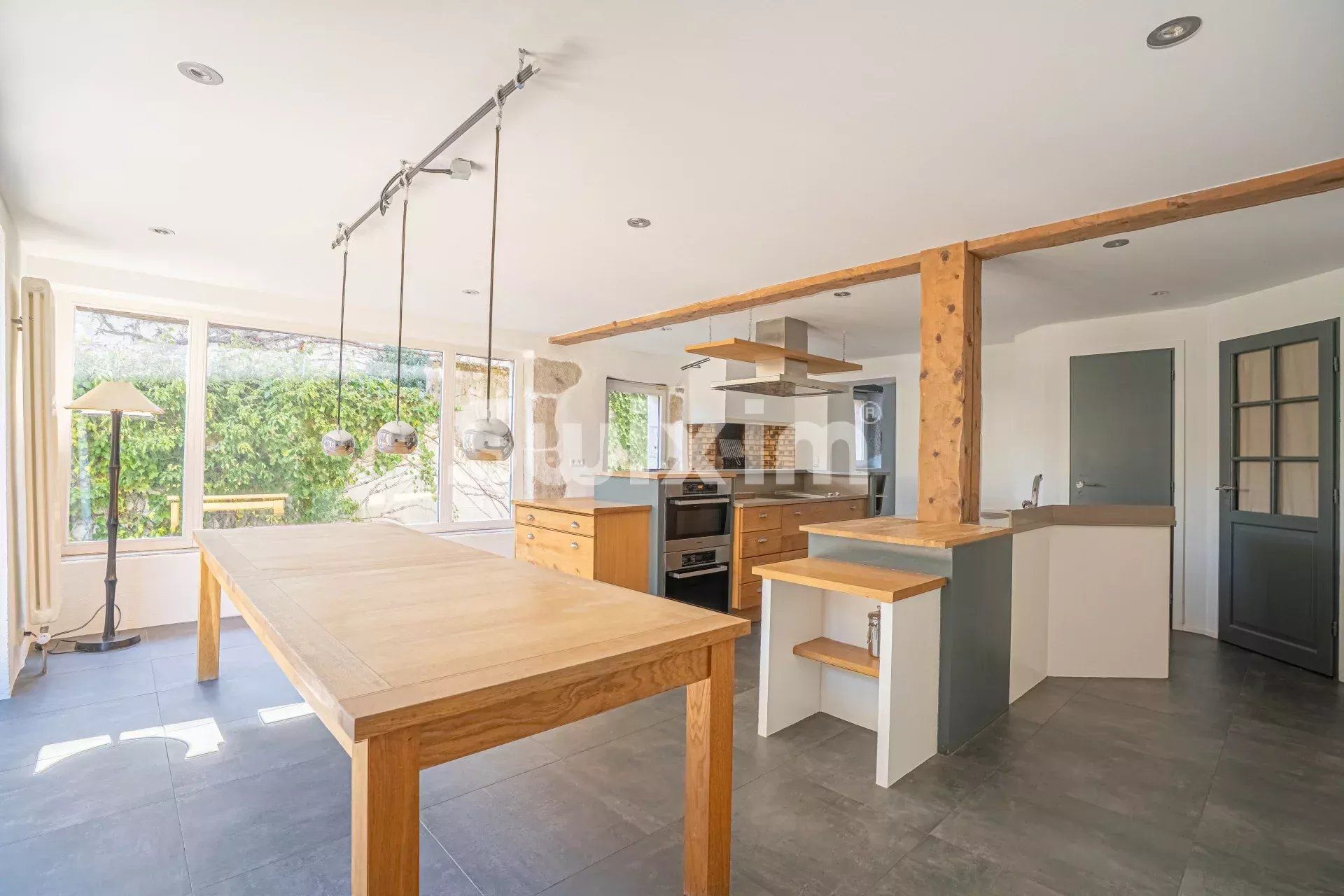 maison 10 Pièces en vente sur Divonne-les-Bains (01220)