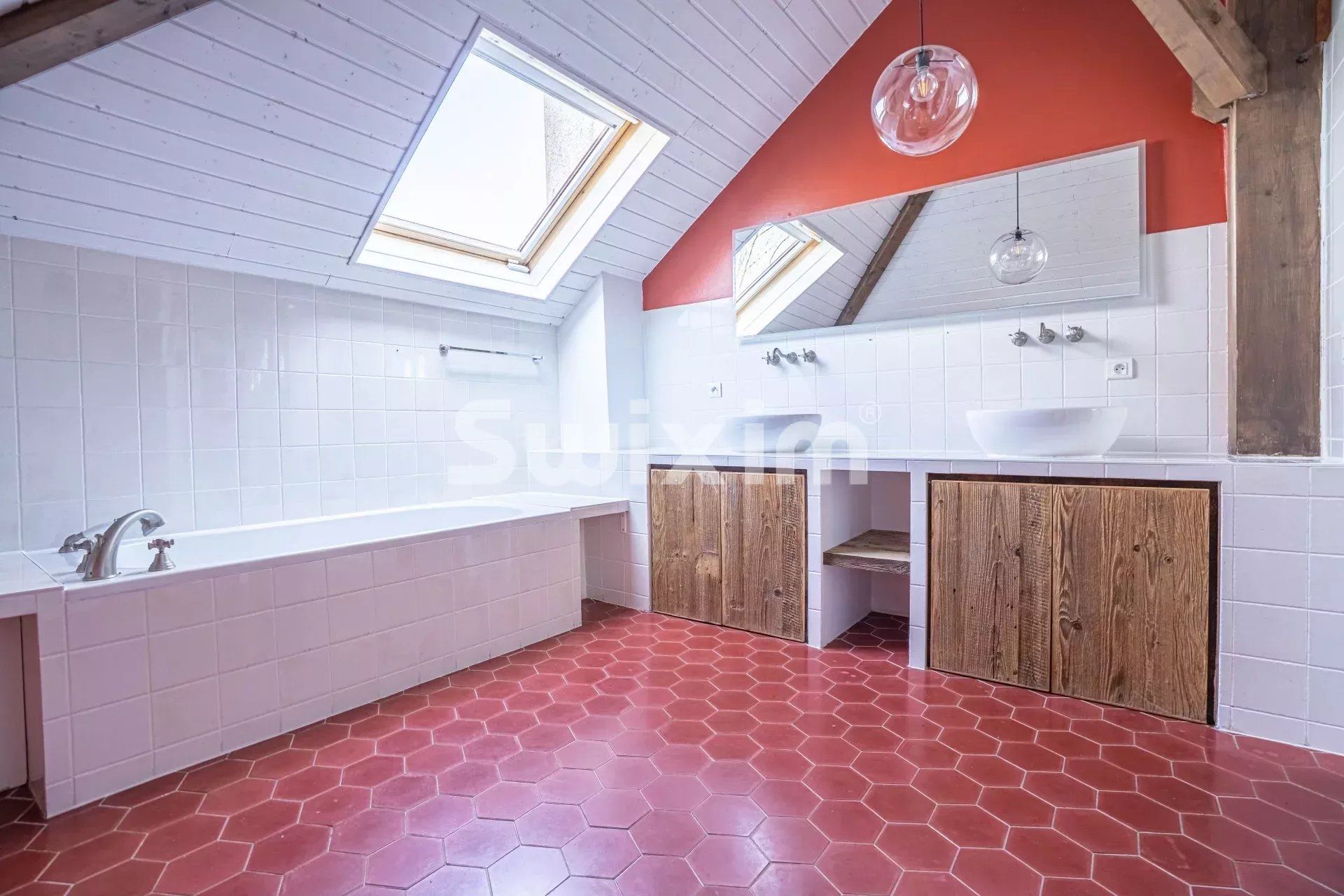 maison 10 Pièces en vente sur Divonne-les-Bains (01220)