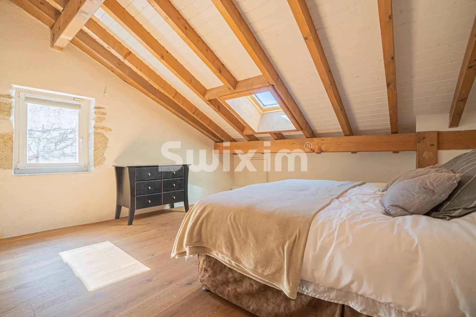 maison 10 Pièces en vente sur Divonne-les-Bains (01220)