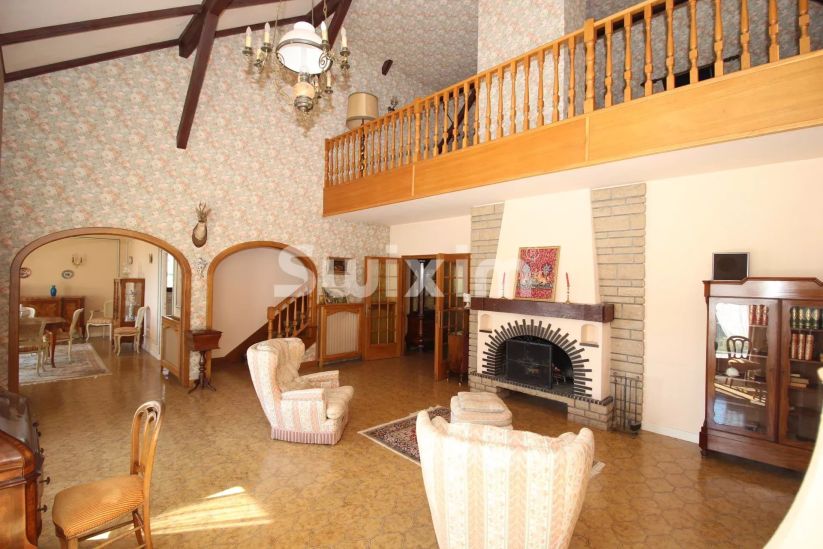 Vente Maison Divonne-les-Bains 6&nbsp;Pièces 304&nbsp;m²