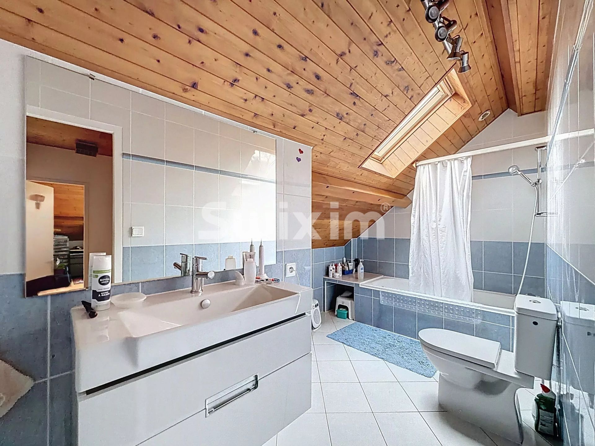 maison 7 Pièces en vente sur Divonne-les-Bains (01220)