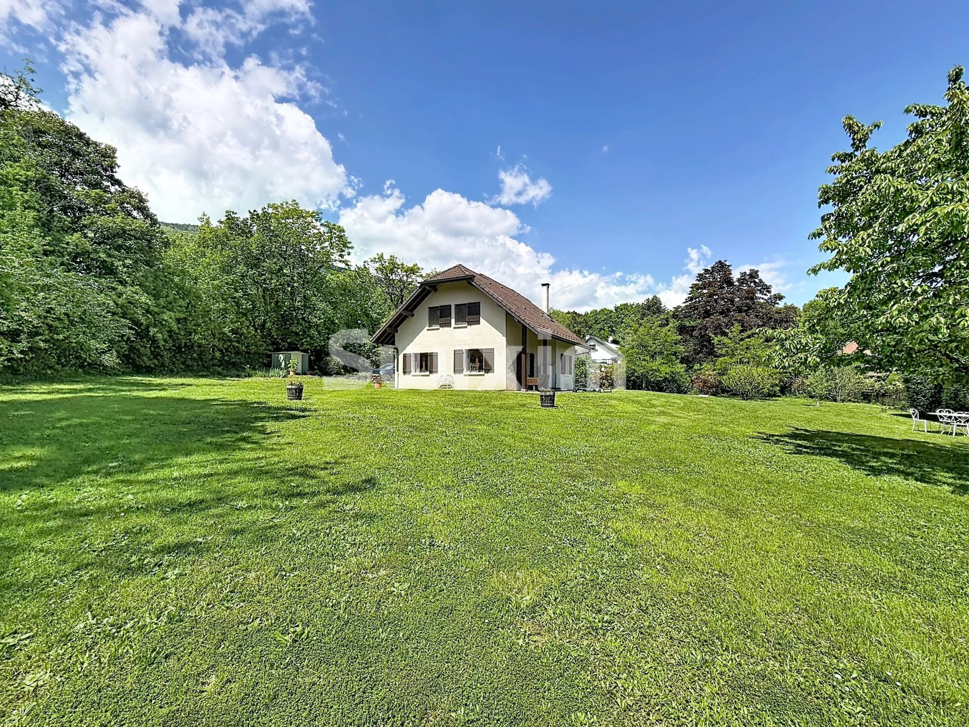maison 7 Pièces en vente sur Divonne-les-Bains (01220)