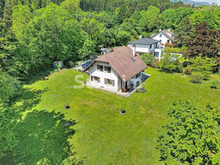 Vente Maison Divonne-les-Bains 7&nbsp;Pièces 177&nbsp;m²