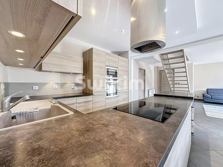 Location Maison Gex 4&nbsp;Pièces 111&nbsp;m²