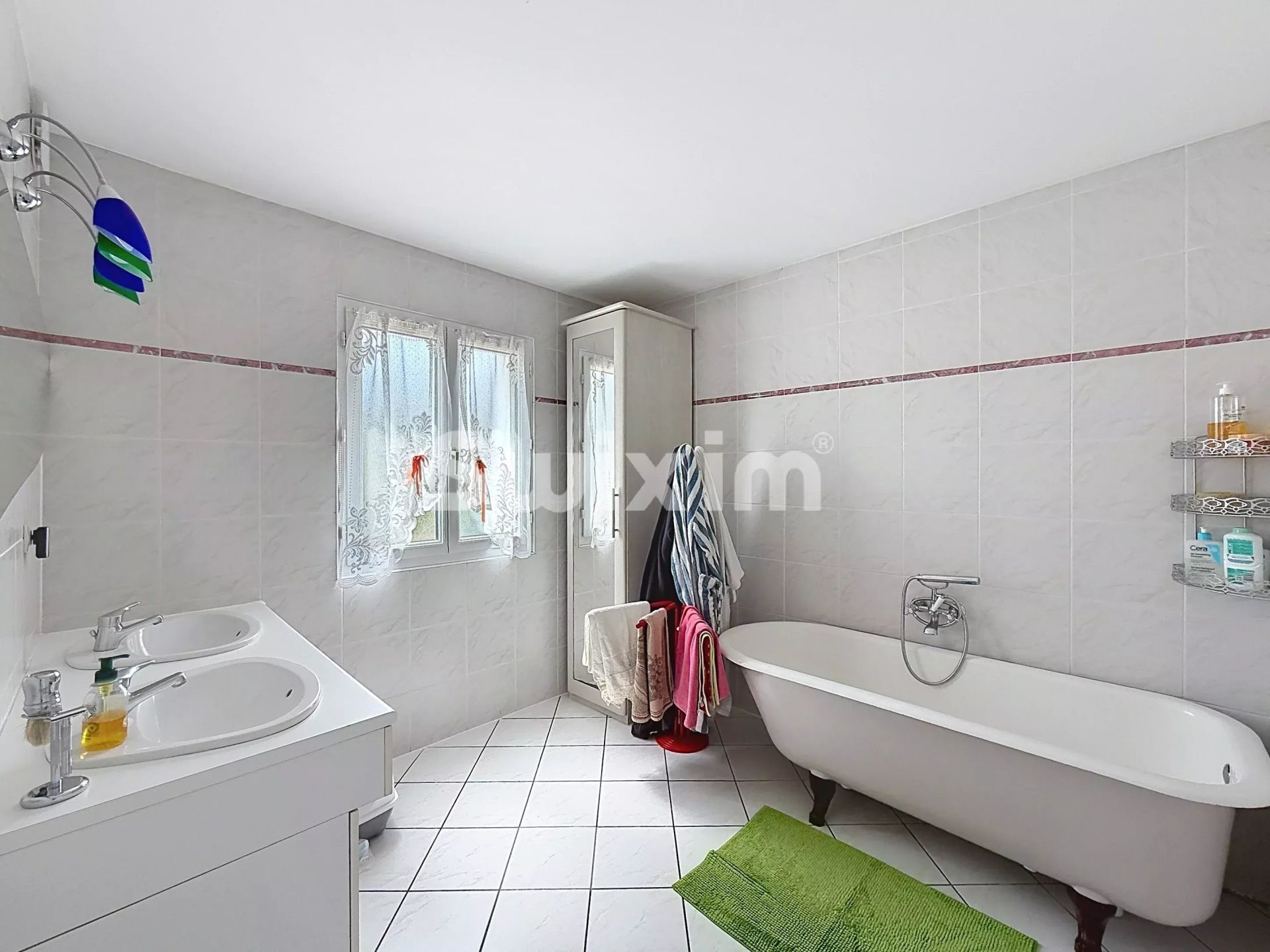 maison 8 Pièces en vente sur Ségny (01170)