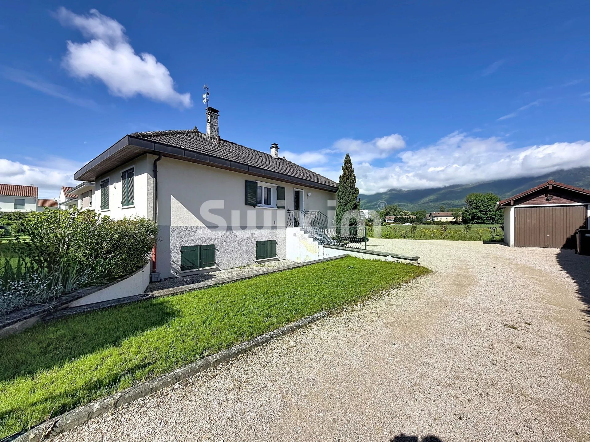 maison 8 Pièces en vente sur Saint-Genis-Pouilly (01630)
