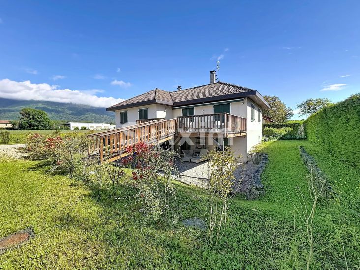 Vente Maison Saint-Genis-Pouilly 8&nbsp;Pièces 187&nbsp;m²