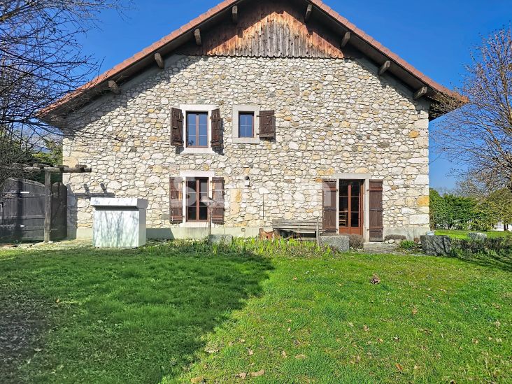 Vente Maison Échenevex 6&nbsp;Pièces 399&nbsp;m²
