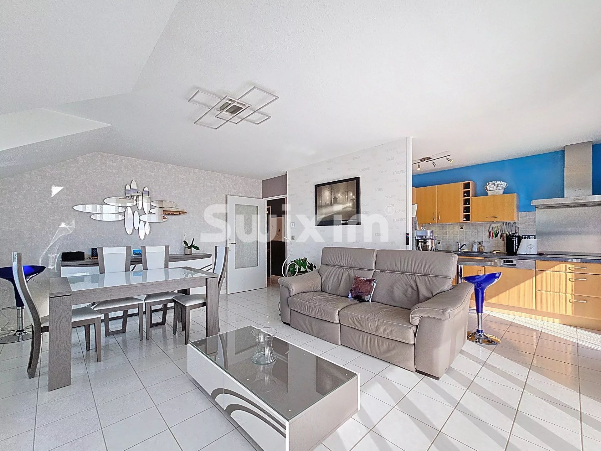 apartment 4 Rooms for sale on Gex (01170)