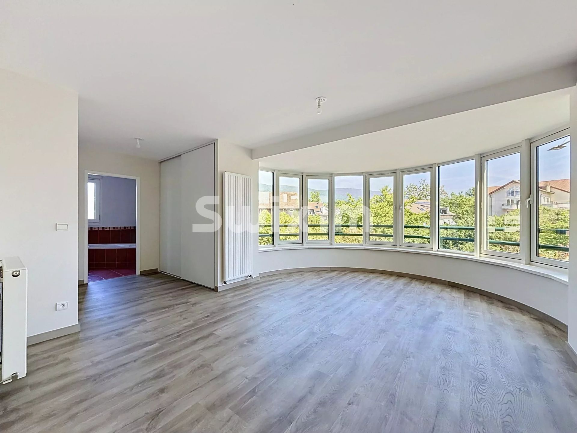 appartement 5 Pièces en vente sur Divonne-les-Bains (01220)