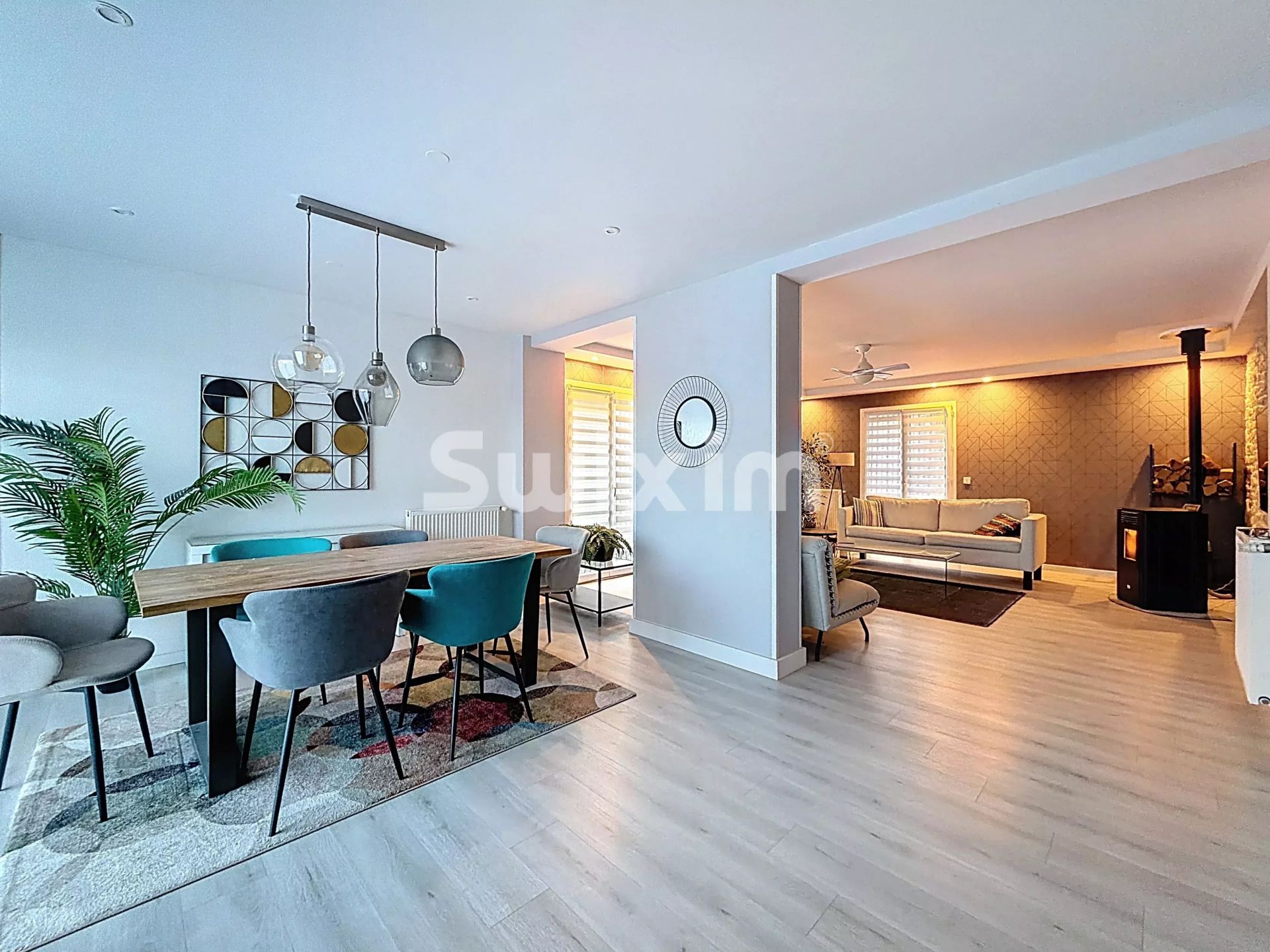 house 5 Rooms for sale on Sergy (01630)