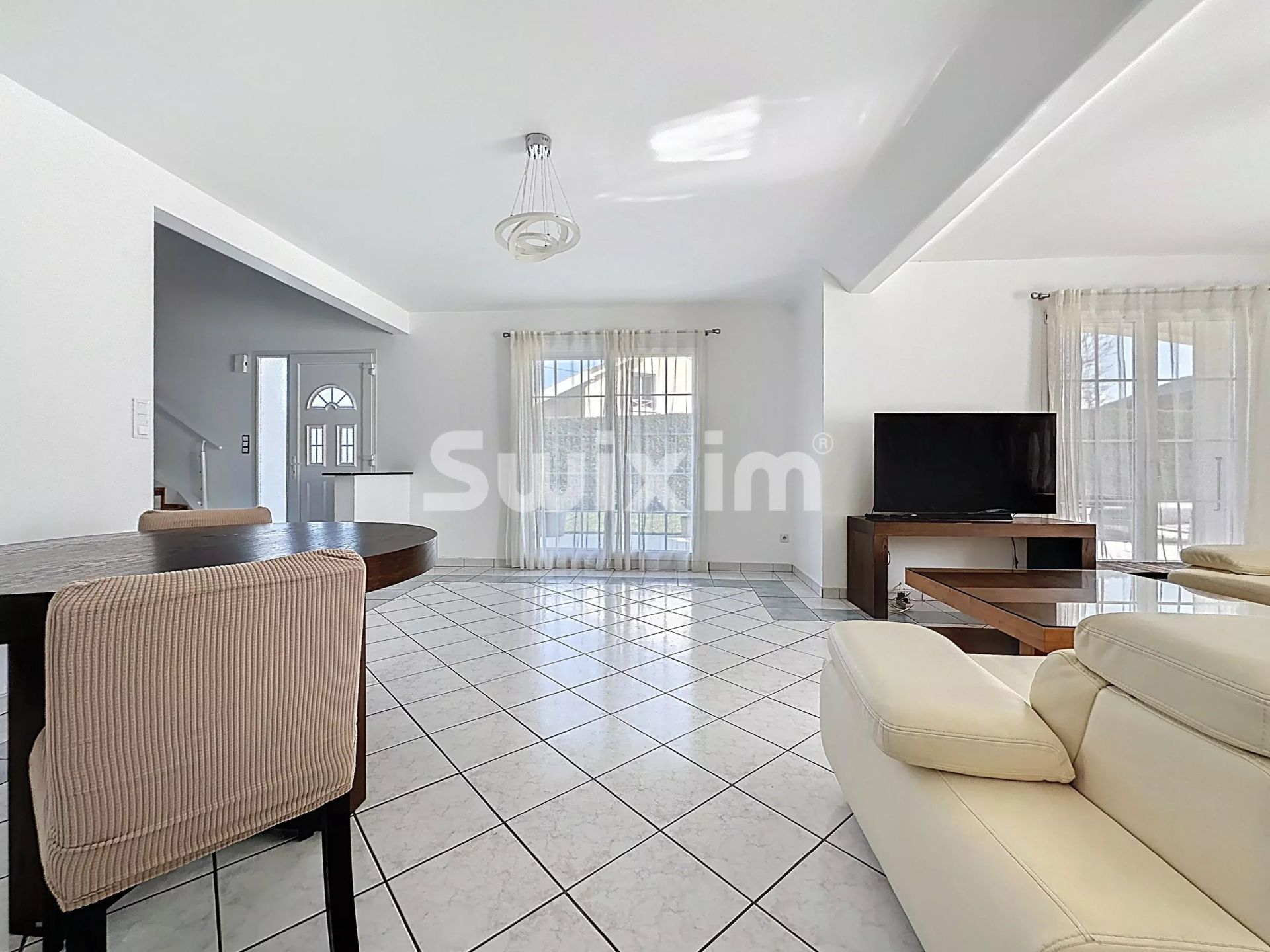 maison 5 Pièces en vente sur Saint-Genis-Pouilly (01630)