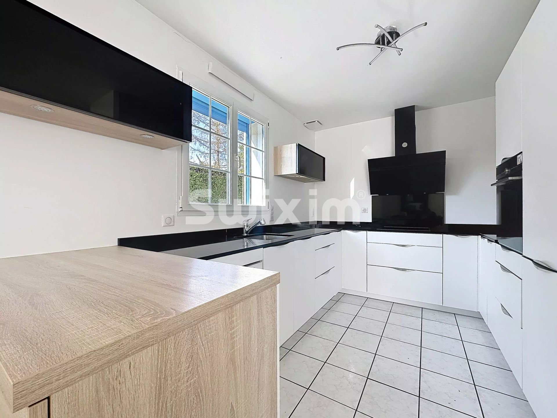 maison 5 Pièces en vente sur Saint-Genis-Pouilly (01630)