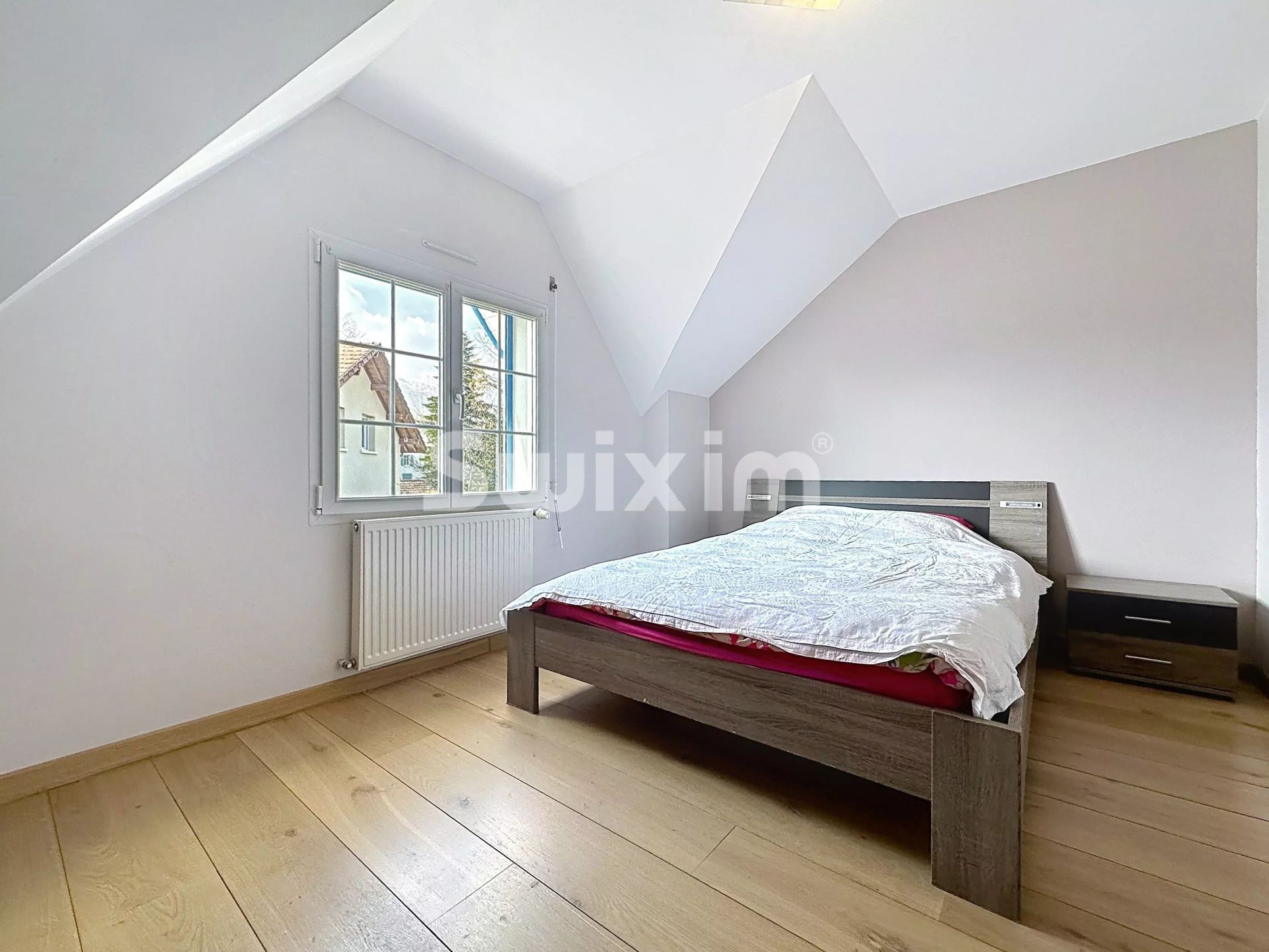 maison 5 Pièces en vente sur Saint-Genis-Pouilly (01630)