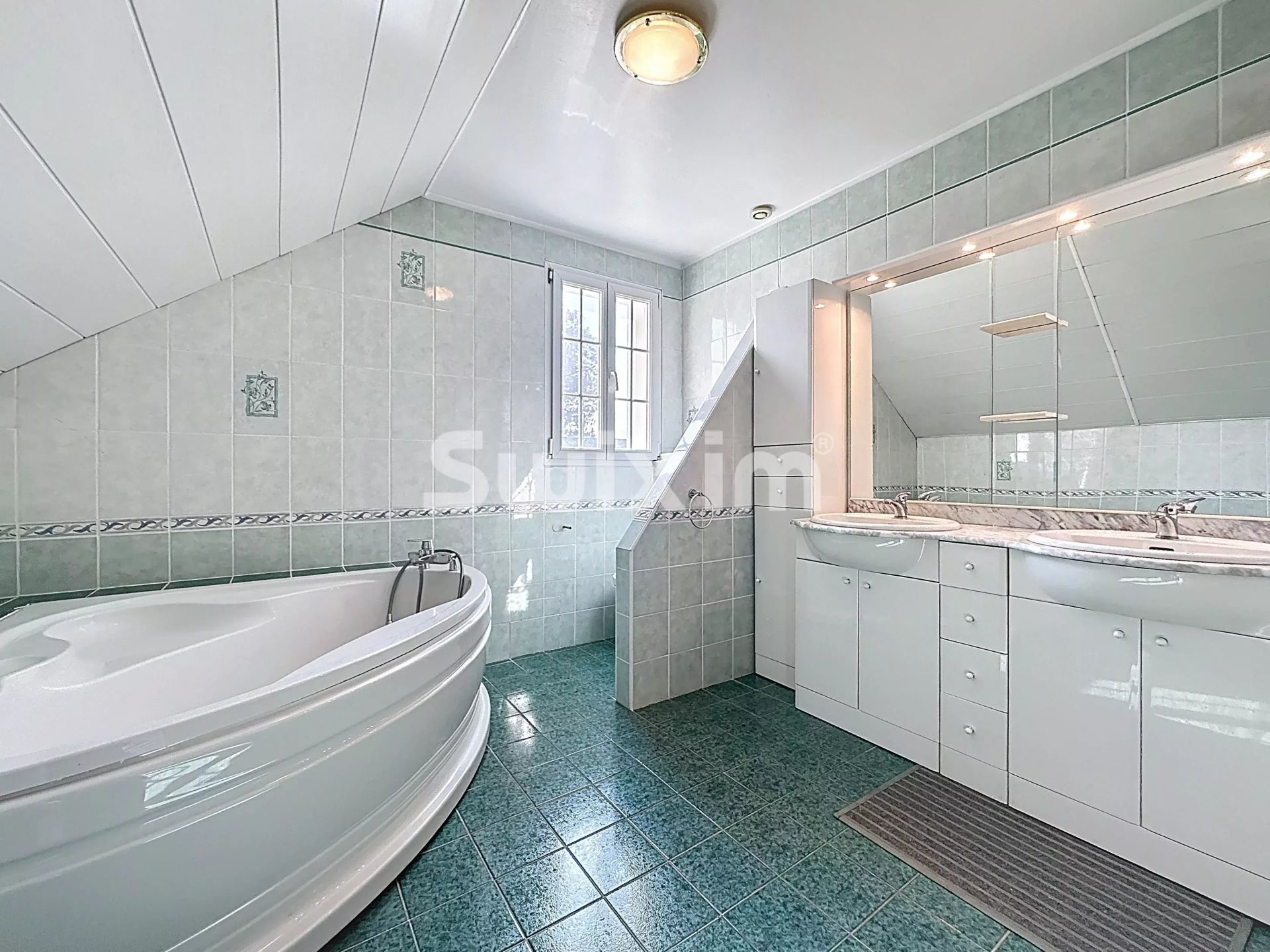 maison 5 Pièces en vente sur Saint-Genis-Pouilly (01630)
