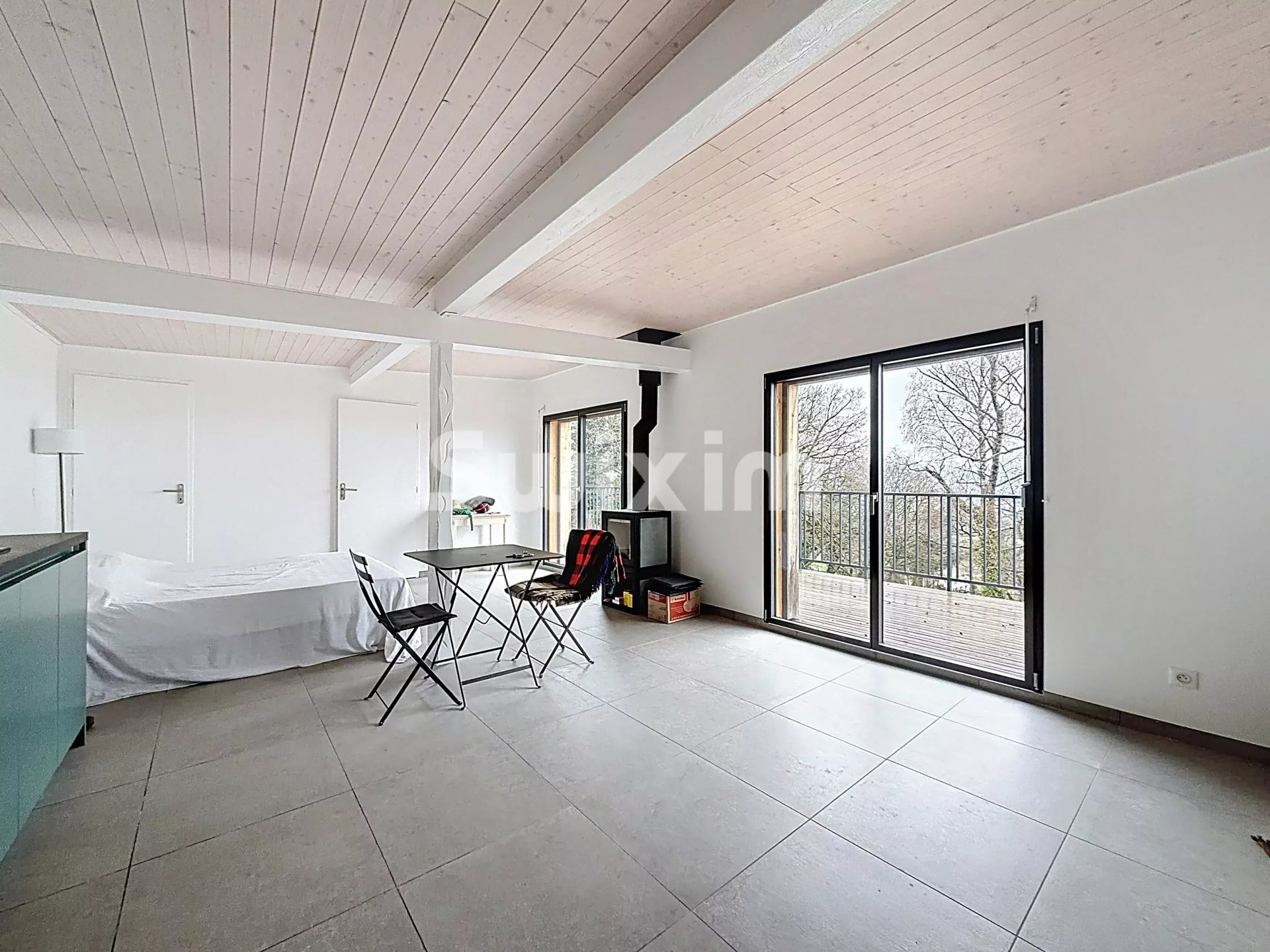 apartment 2 Rooms for sale on Crozet (01170)