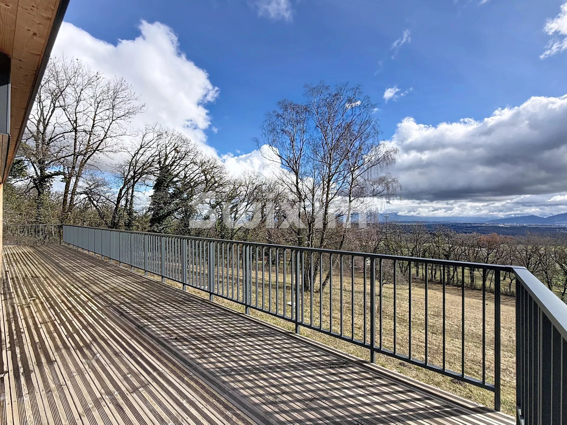 apartment 2 Rooms for sale on Crozet (01170)