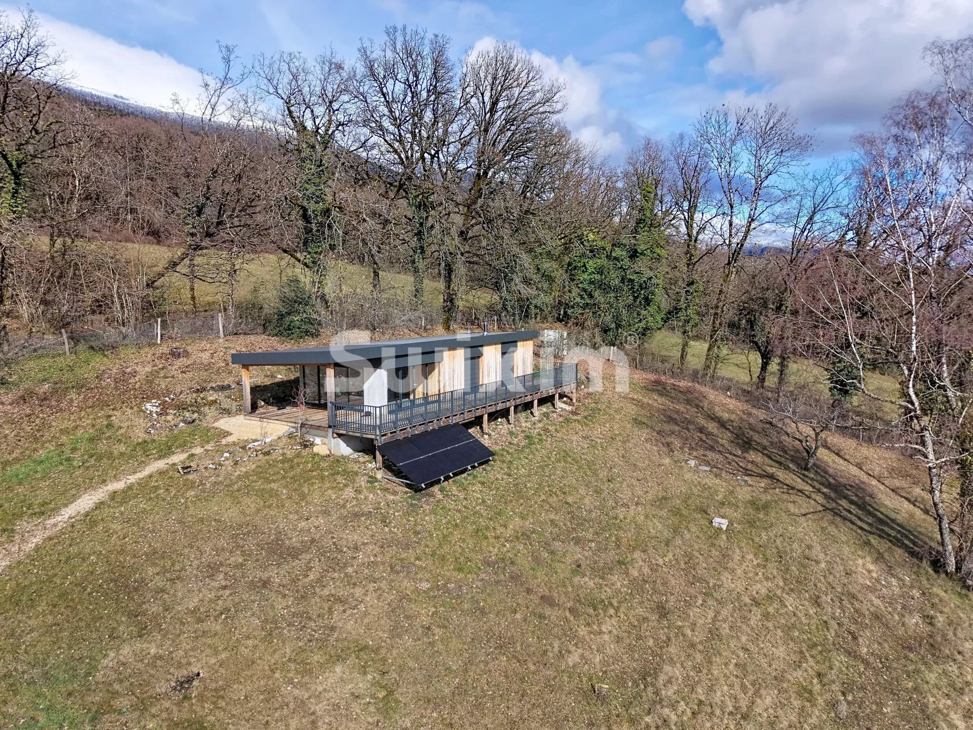 apartment 2 Rooms for sale on Crozet (01170)