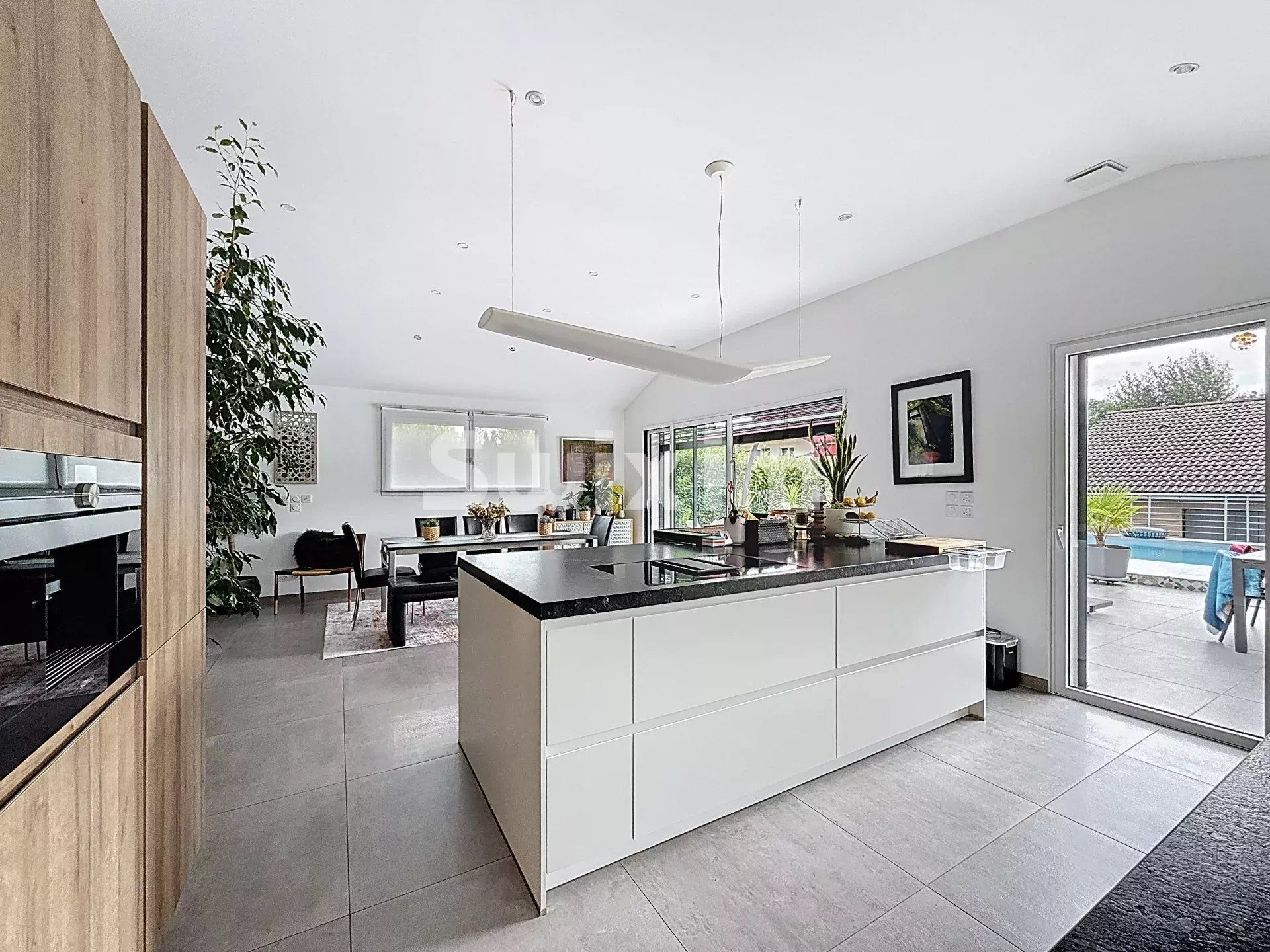 maison 7 Pièces en vente sur Divonne-les-Bains (01220)