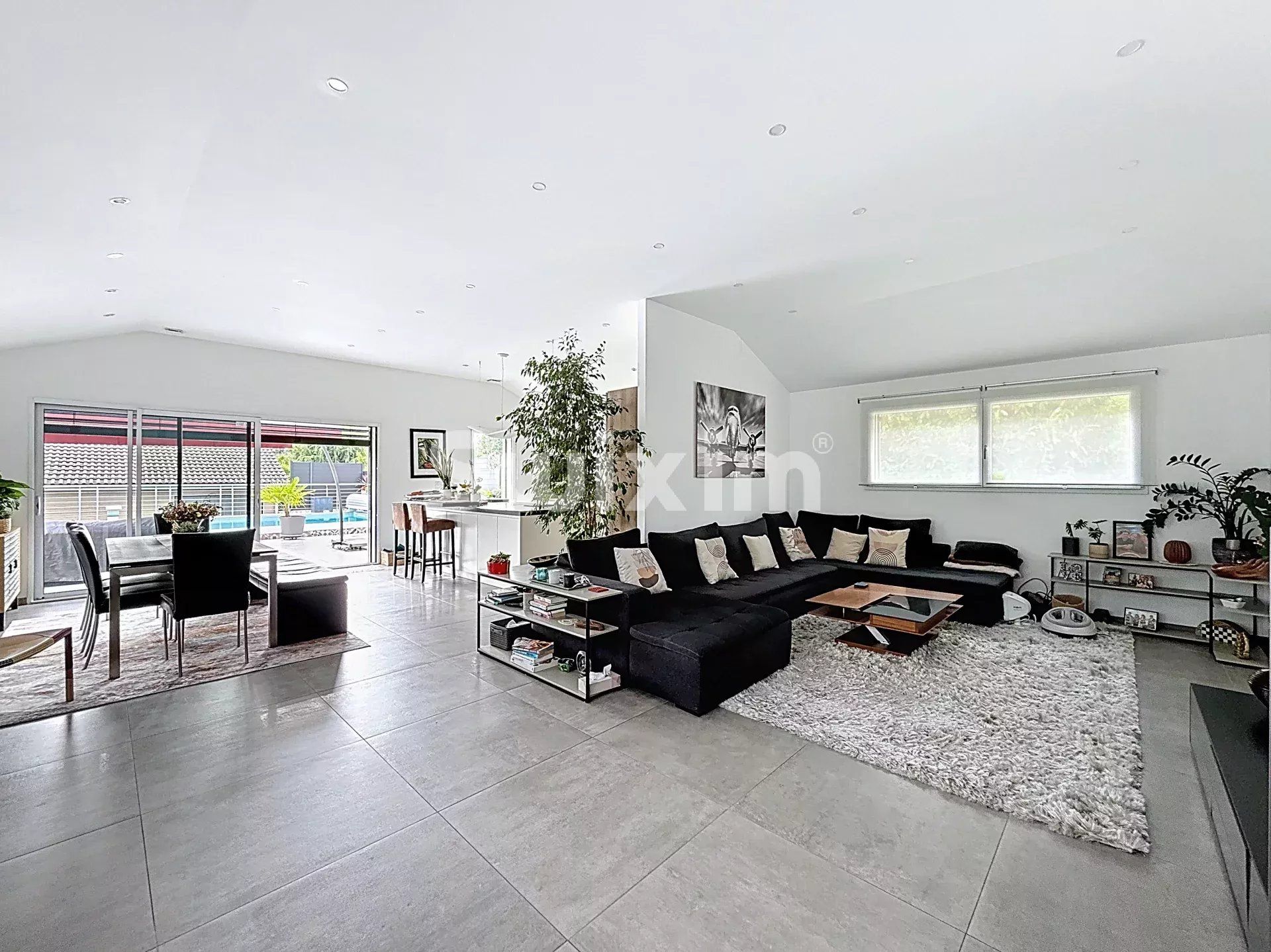 maison 7 Pièces en vente sur Divonne-les-Bains (01220)