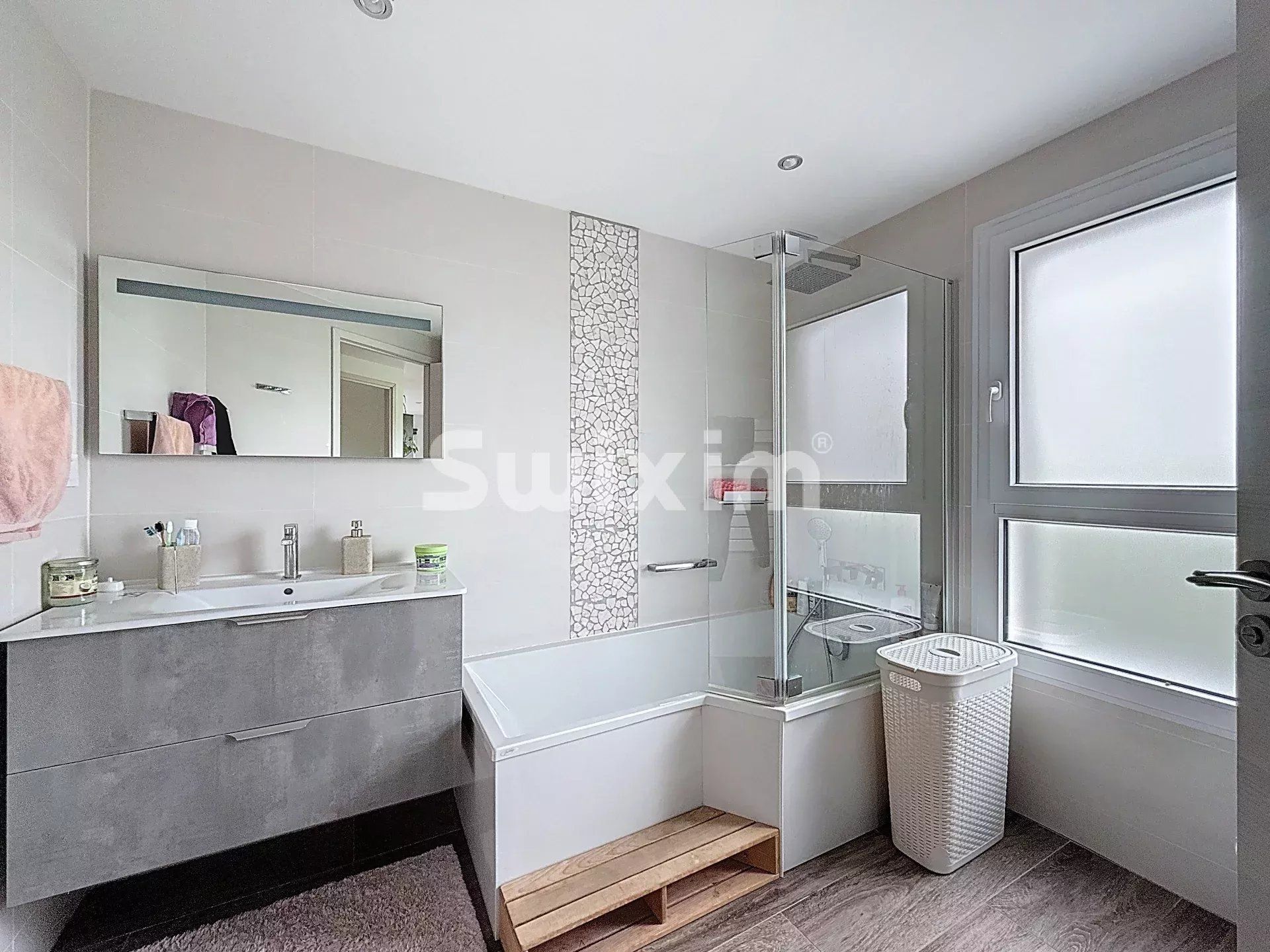 maison 7 Pièces en vente sur Divonne-les-Bains (01220)
