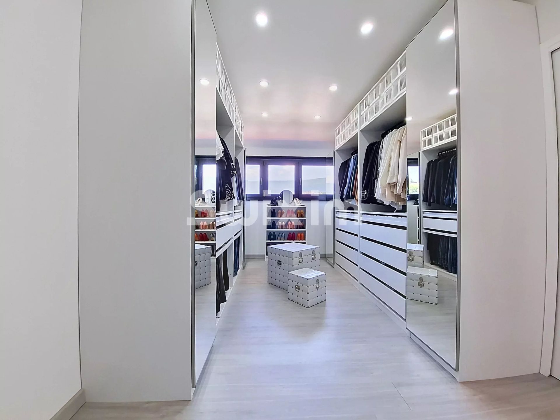 maison 12 Pièces en vente sur Valserhône (01200)