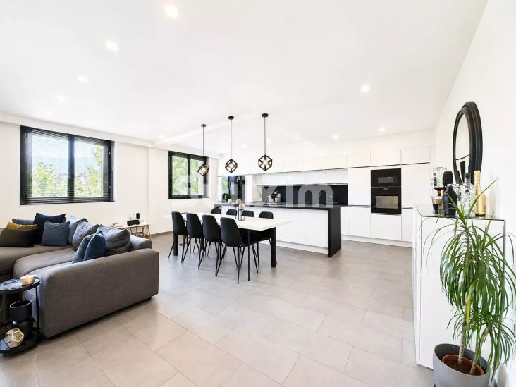 Vente Maison Valserhône 12&nbsp;Pièces 297&nbsp;m²