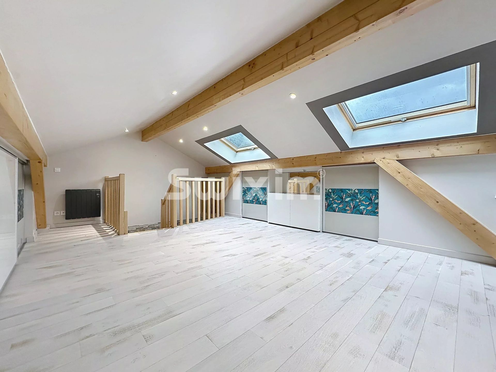 maison 5 Pièces en location sur Échenevex (01170)