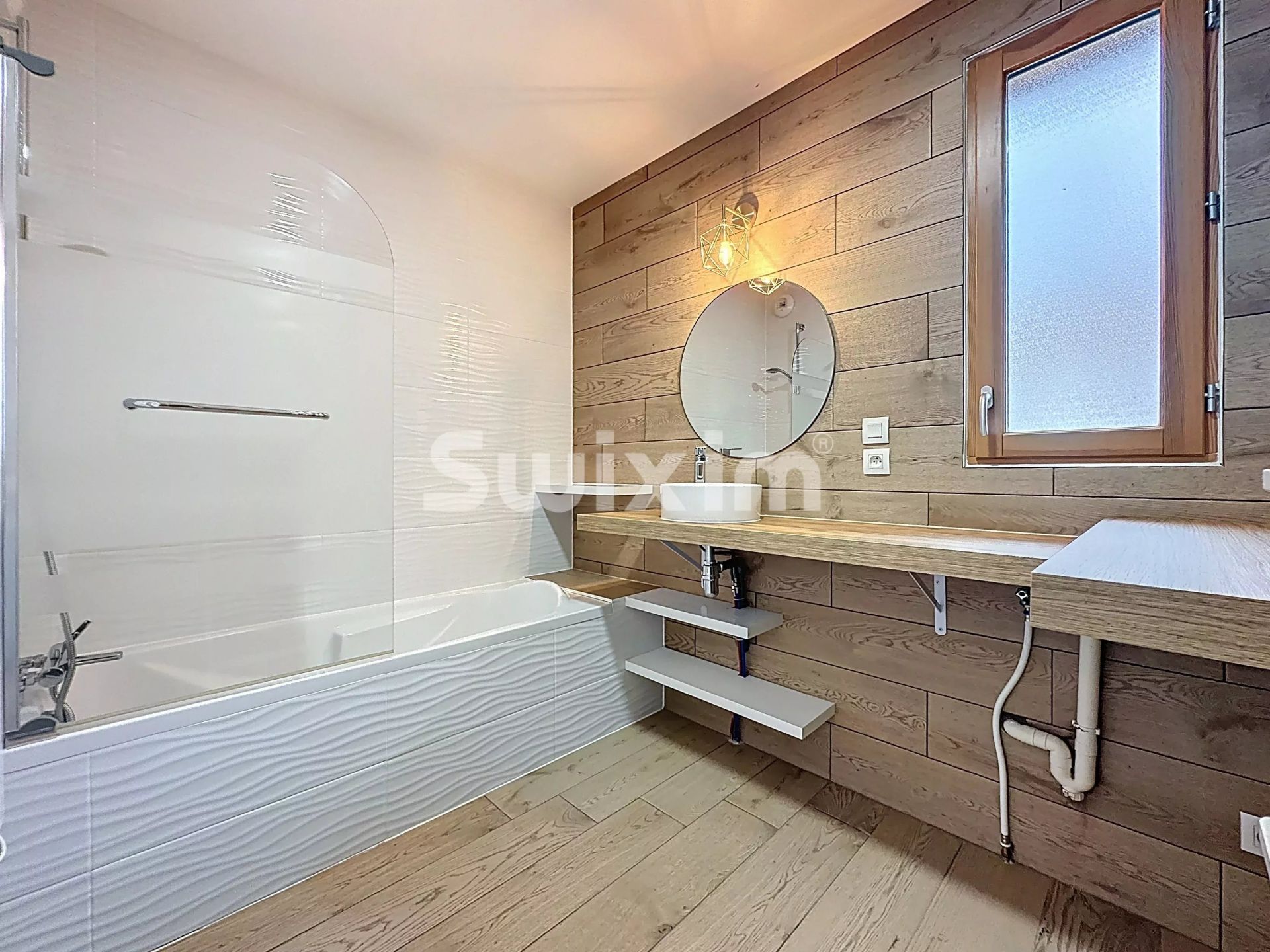 maison 5 Pièces en location sur Échenevex (01170)