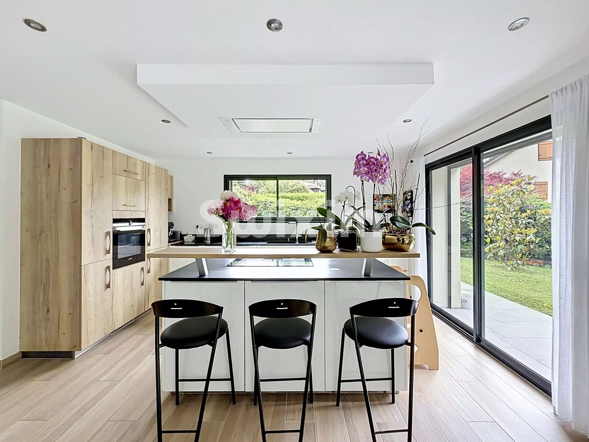 maison 7 Pièces en vente sur Saint-Genis-Pouilly (01630)