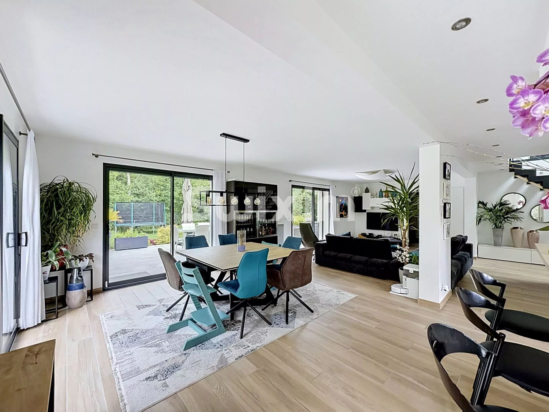 maison 7 Pièces en vente sur Saint-Genis-Pouilly (01630)