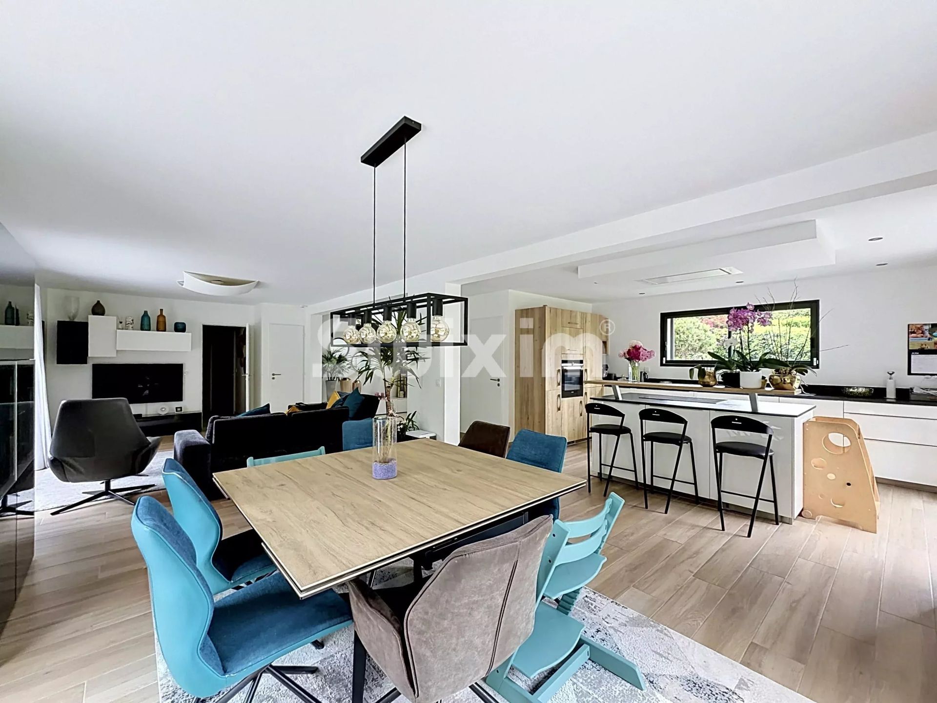 maison 7 Pièces en vente sur Saint-Genis-Pouilly (01630)