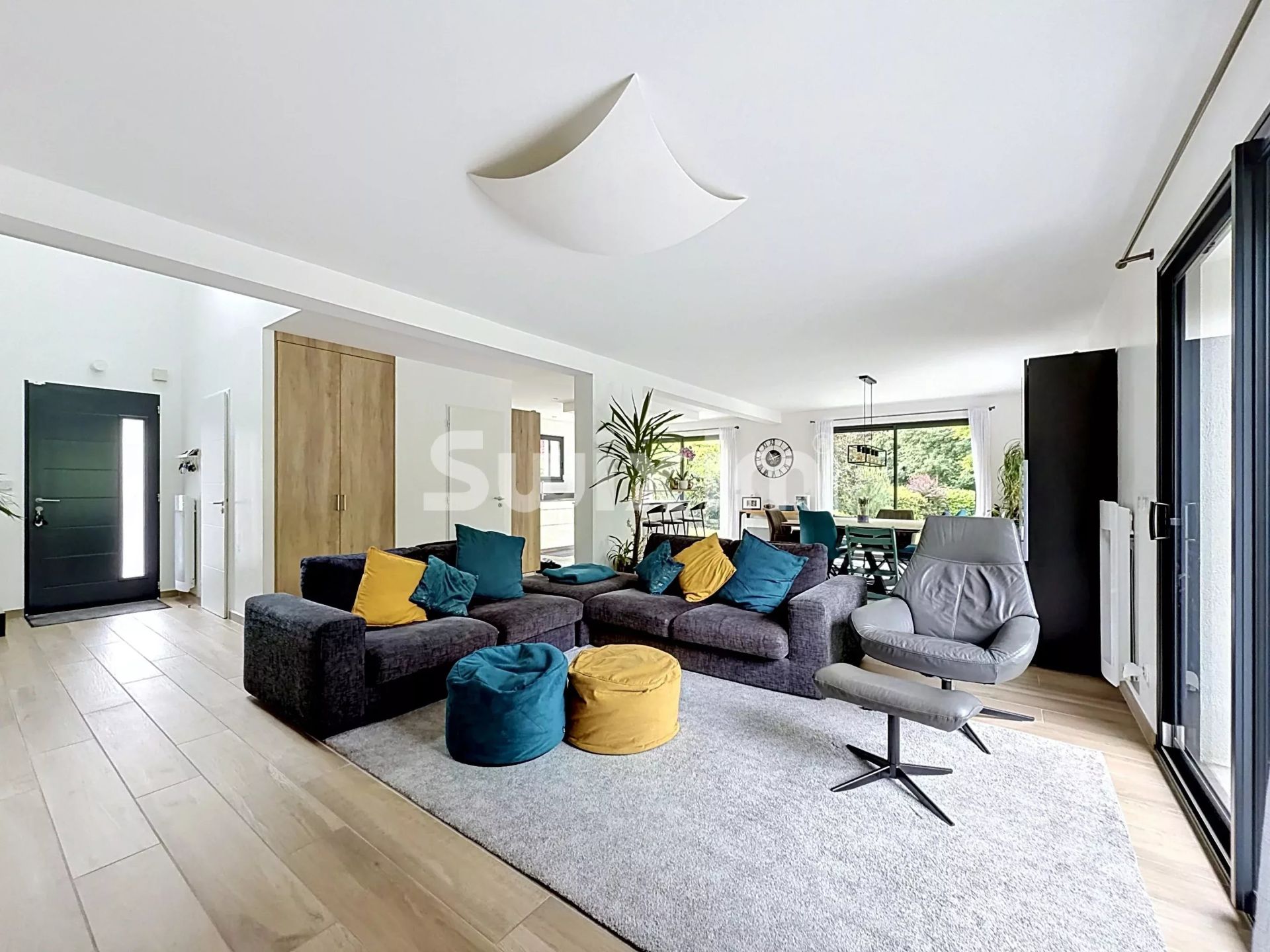 maison 7 Pièces en vente sur Saint-Genis-Pouilly (01630)