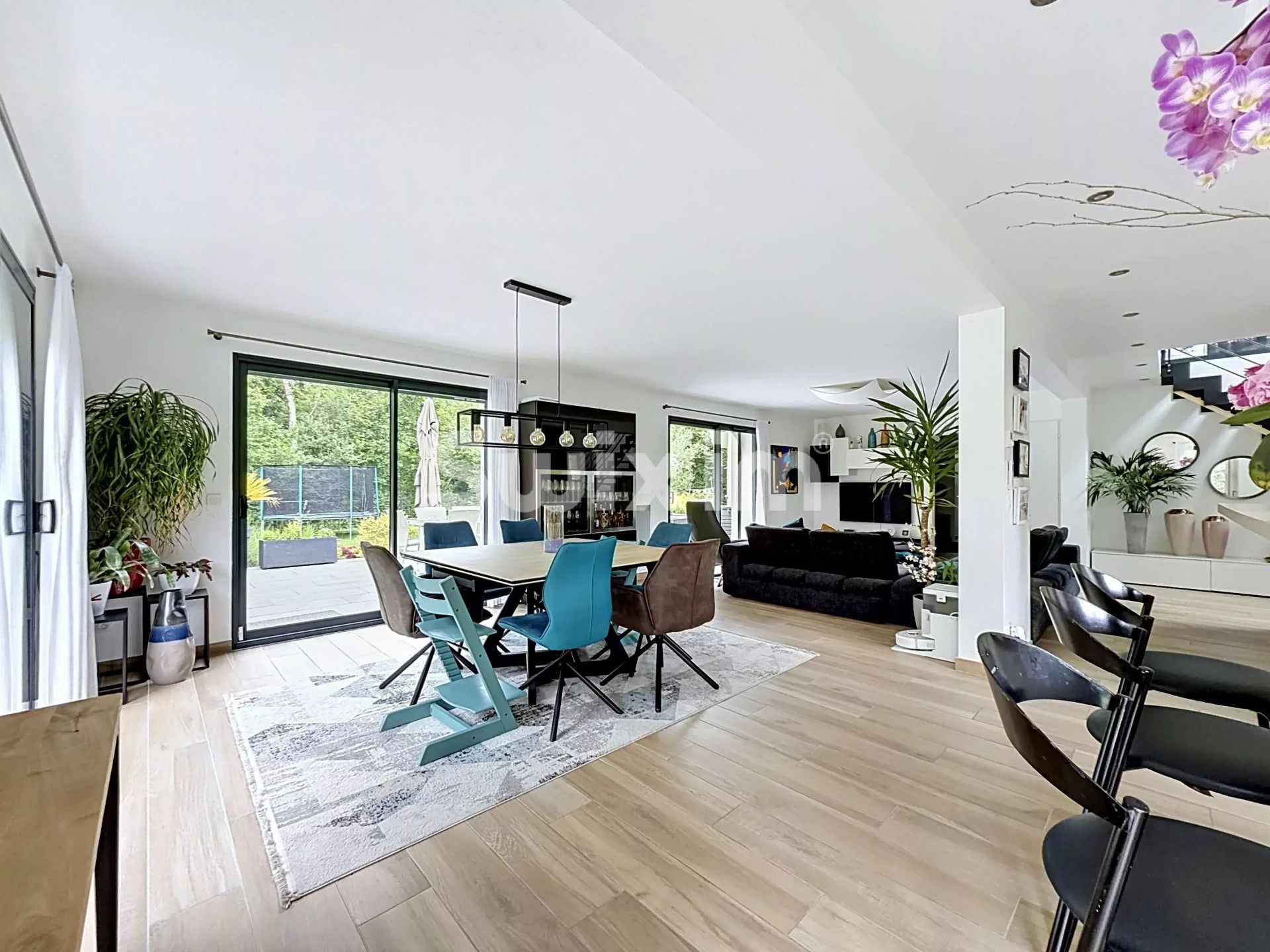 maison 7 Pièces en vente sur Saint-Genis-Pouilly (01630)