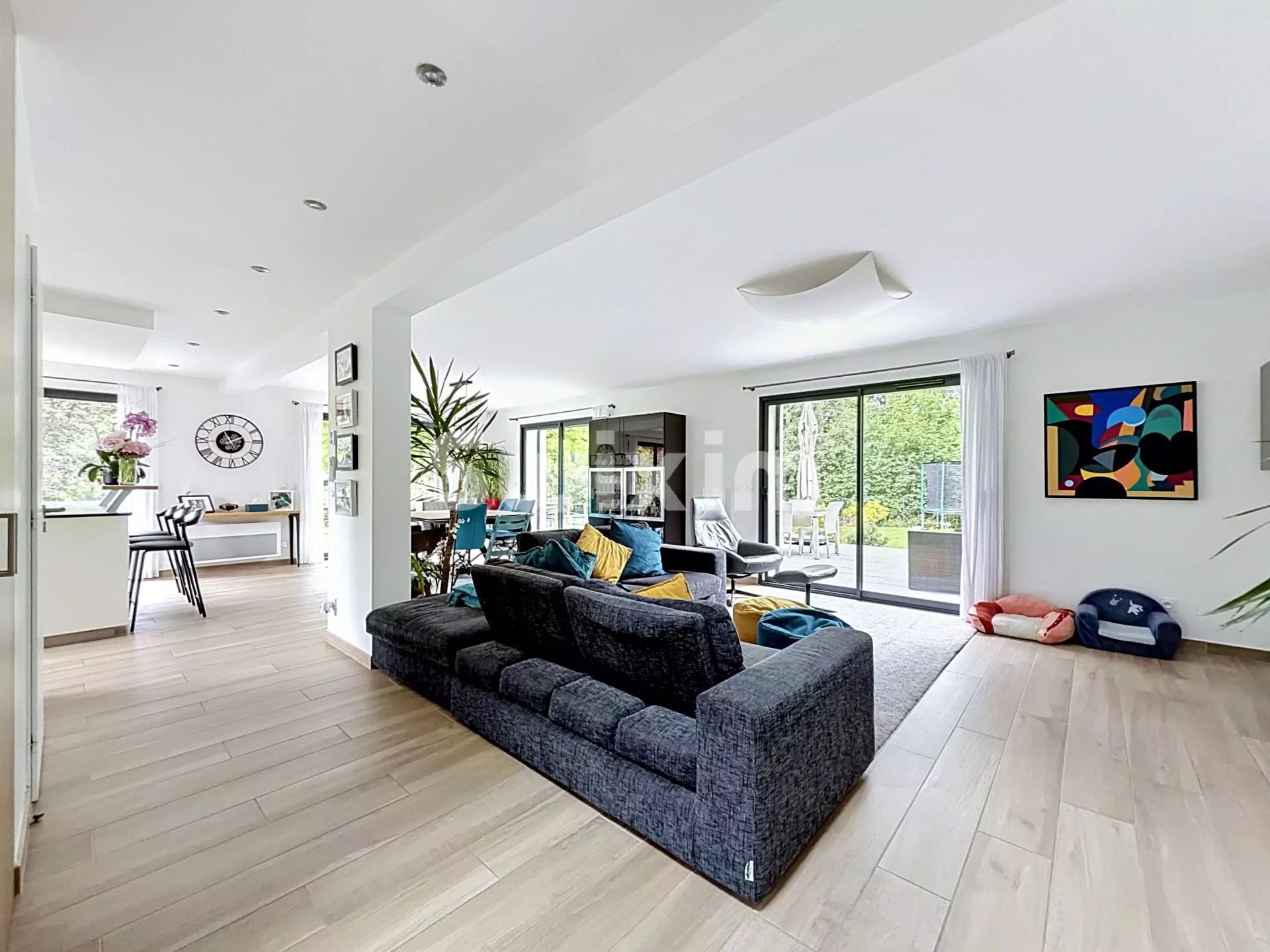 maison 7 Pièces en vente sur Saint-Genis-Pouilly (01630)