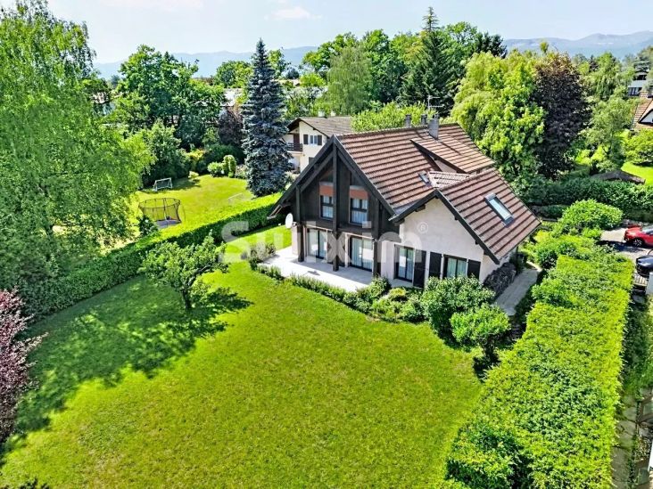 Vente Maison Prévessin-Moëns 9&nbsp;Pièces 243&nbsp;m²