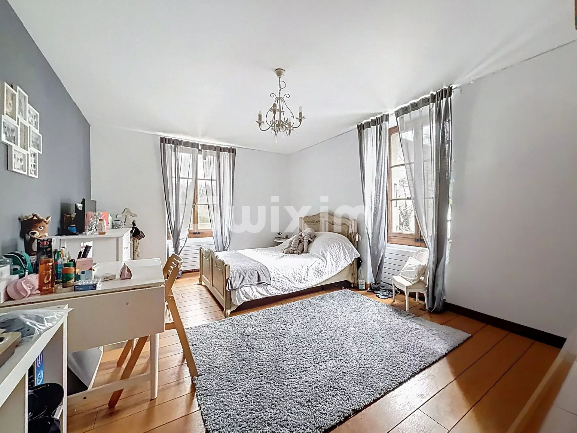 maison 10 Pièces en vente sur Divonne-les-Bains (01220)