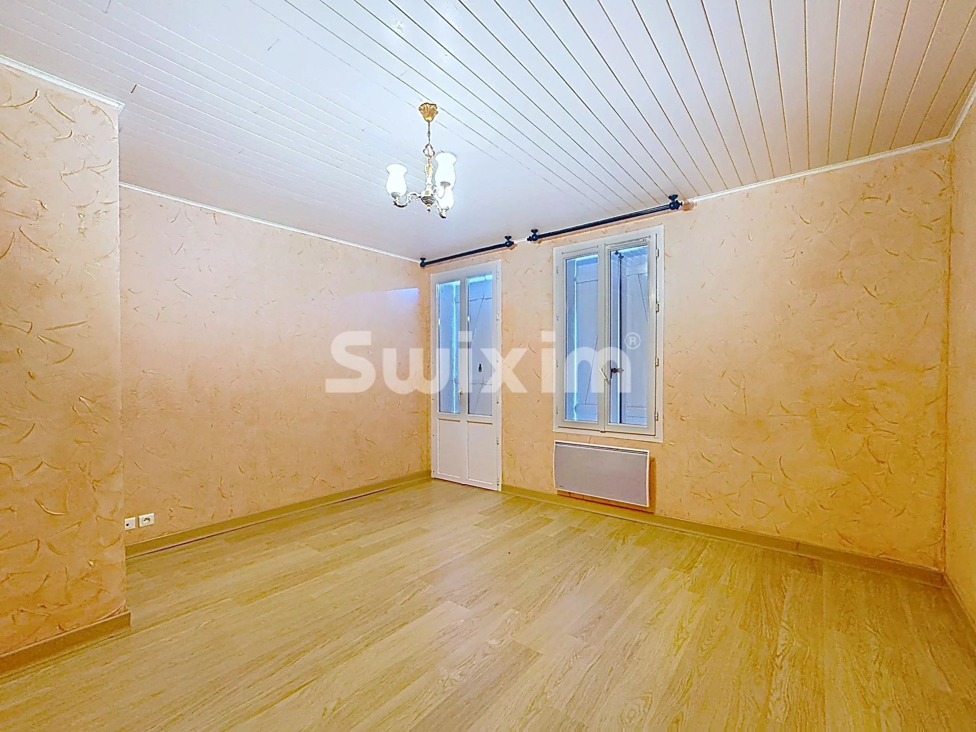 house 4 Rooms for sale on Valserhône (01200)