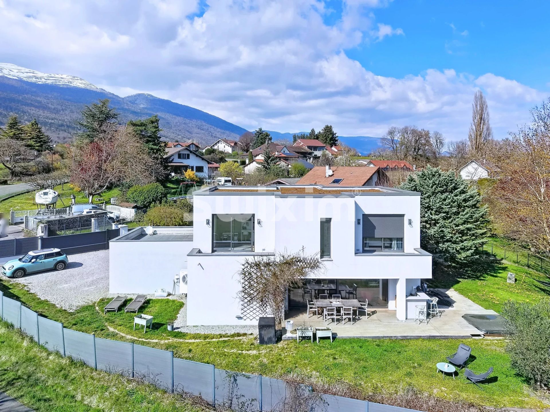 maison 7 Pièces en vente sur Saint-Genis-Pouilly (01630)